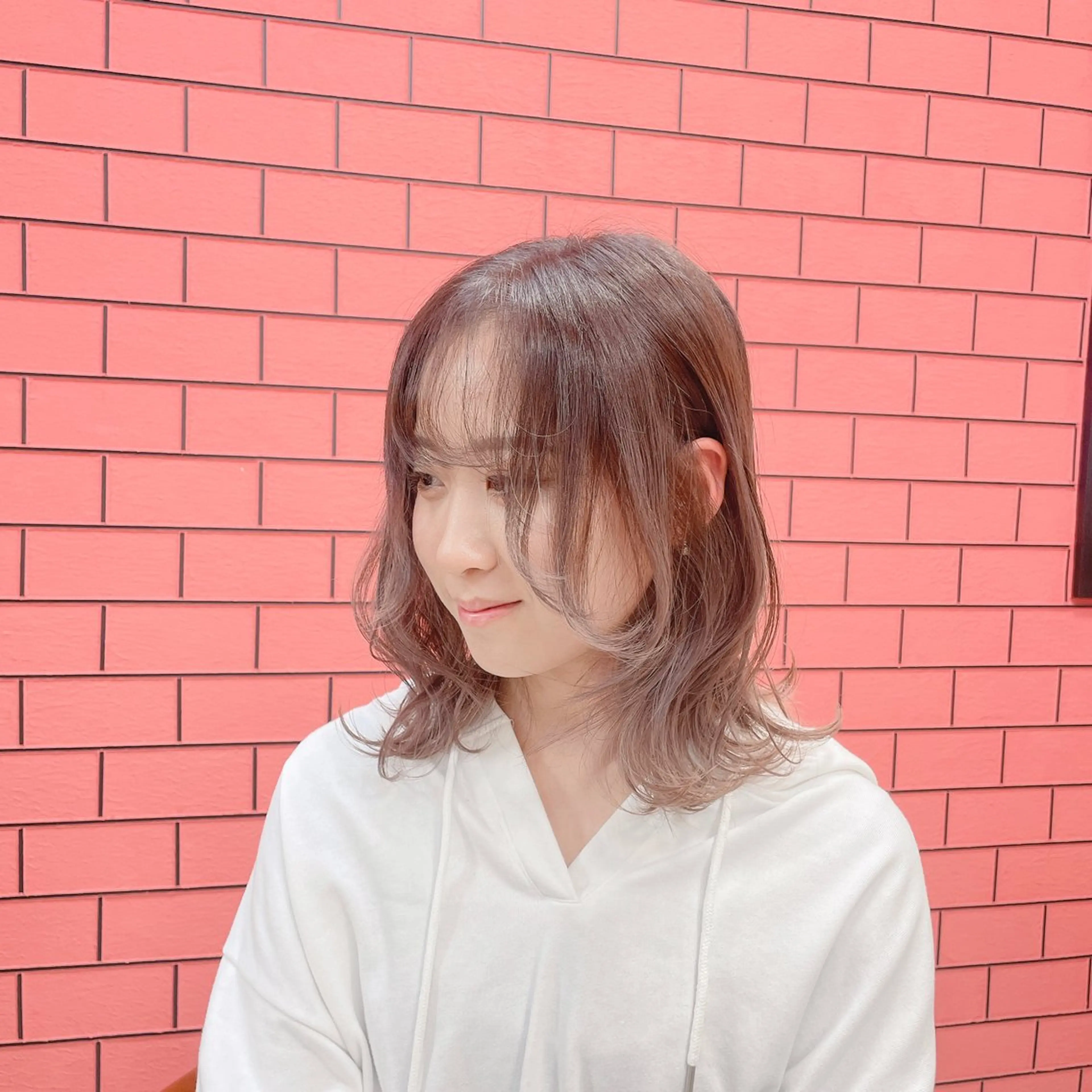 ミディアム カラー バレイヤージュ ブリーチ ケアブリーチ ダブルカラー イヤリングカラー カット ヘアカラー デザインカラー 髪質改善Lilithのその他イメージ