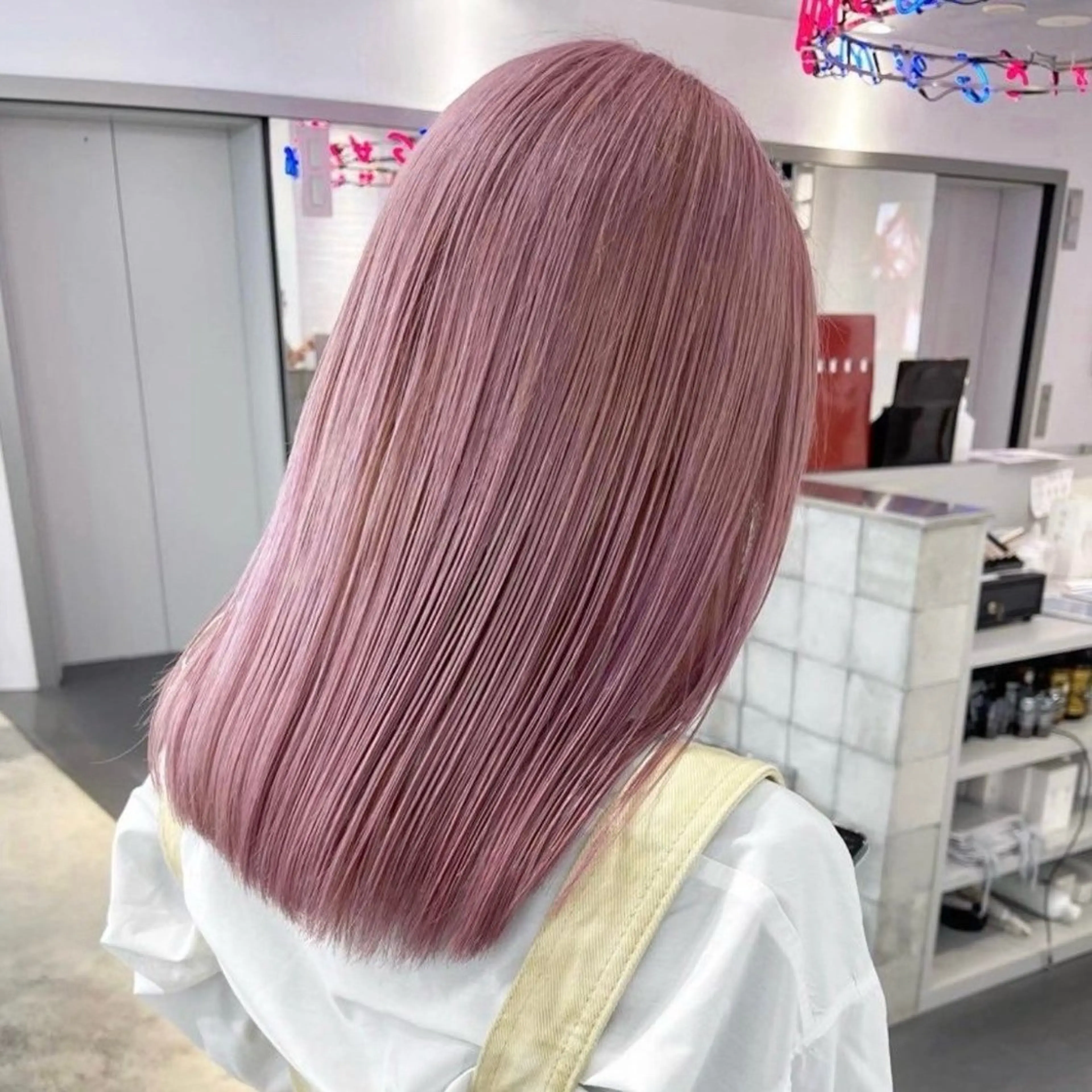 ミディアム カラー 🎀ハイトーン🎀 ケアブリーチmikuのヘアスタイル