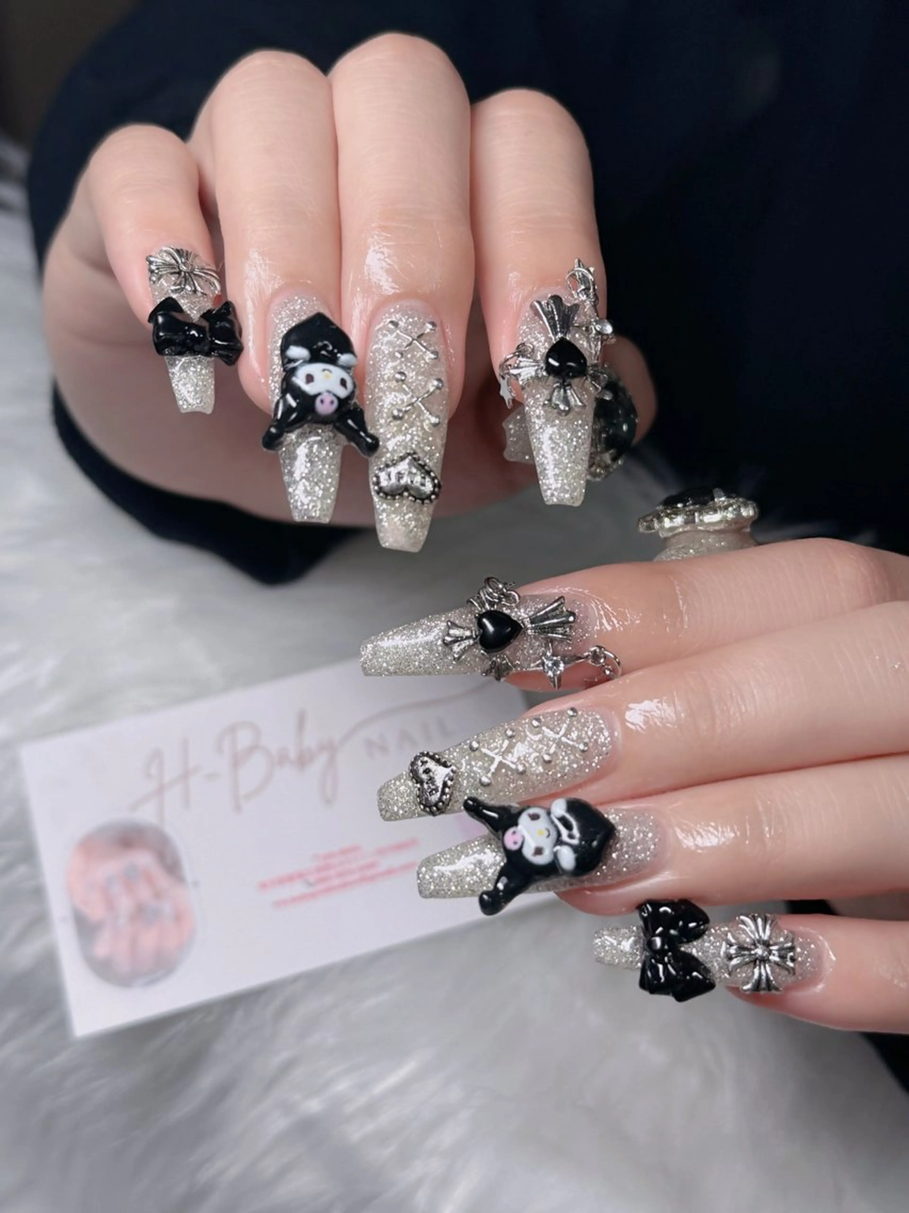 ネイル オーロラネイル フレンチネイル ジェルネイル ハロウィン キラキラネイル H.baby Nail Salonのネイルデザイン