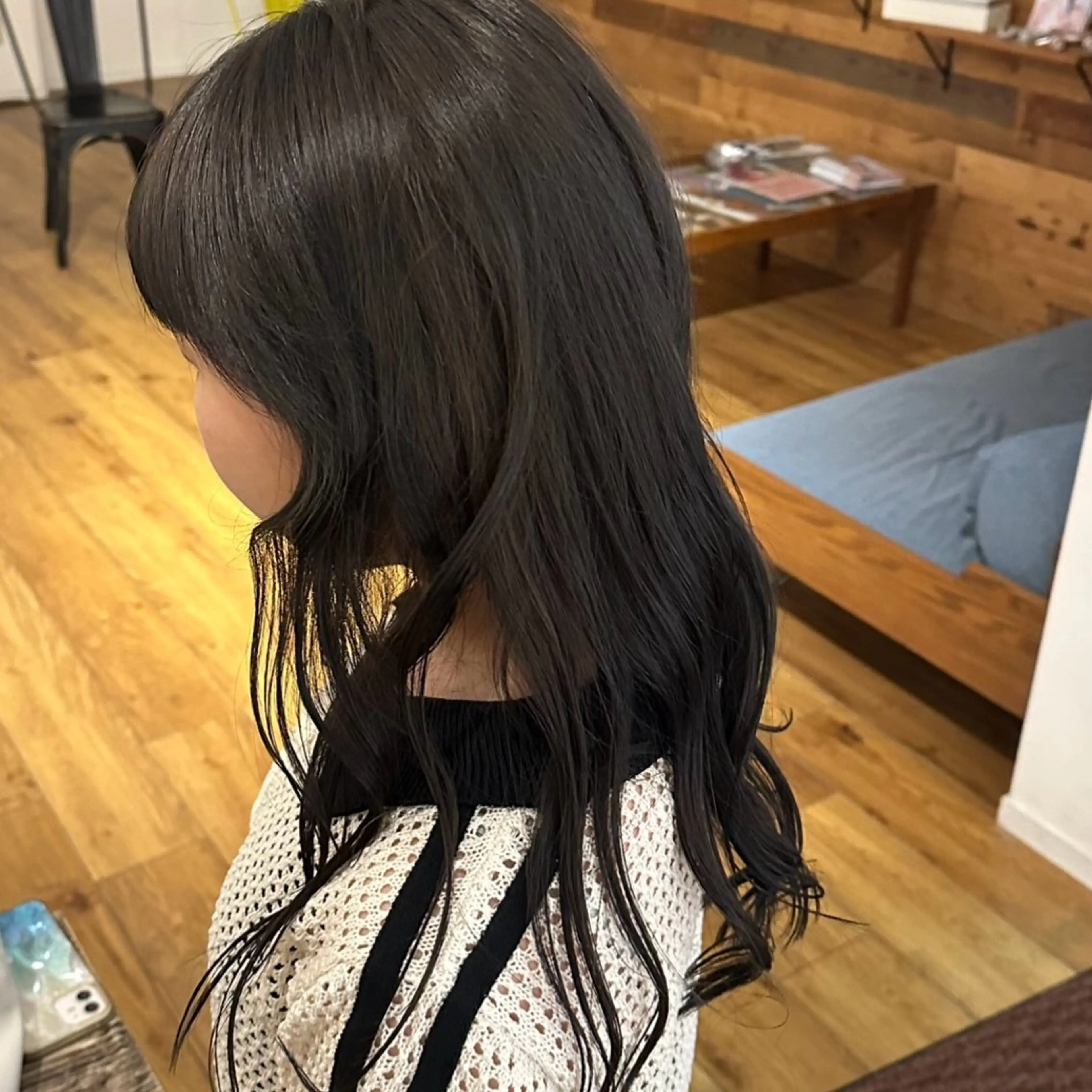 カラー 西澤 希のヘアスタイル