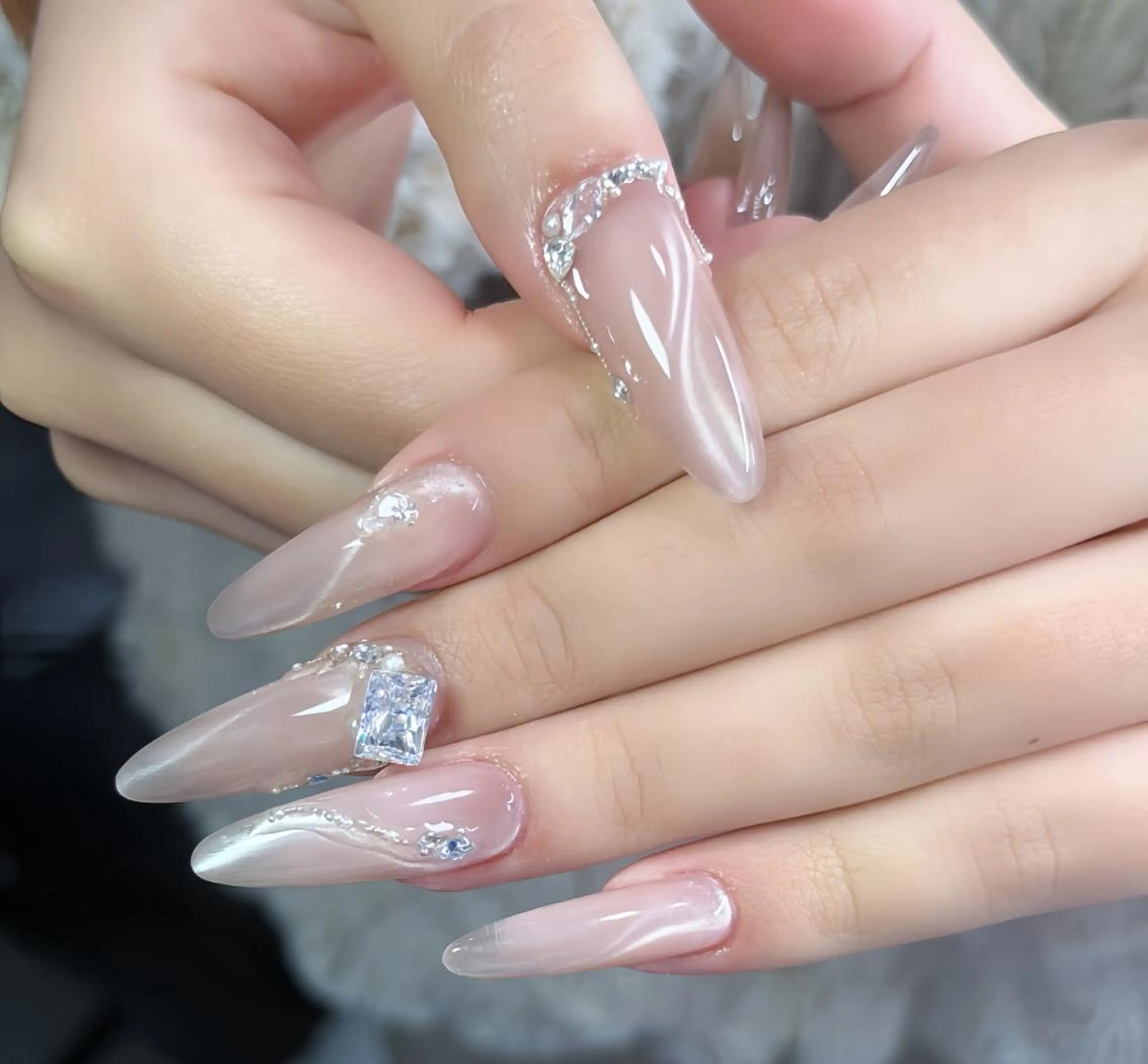 ネイル ハンドネイル エリ🫧 nail池袋東口のネイルデザイン