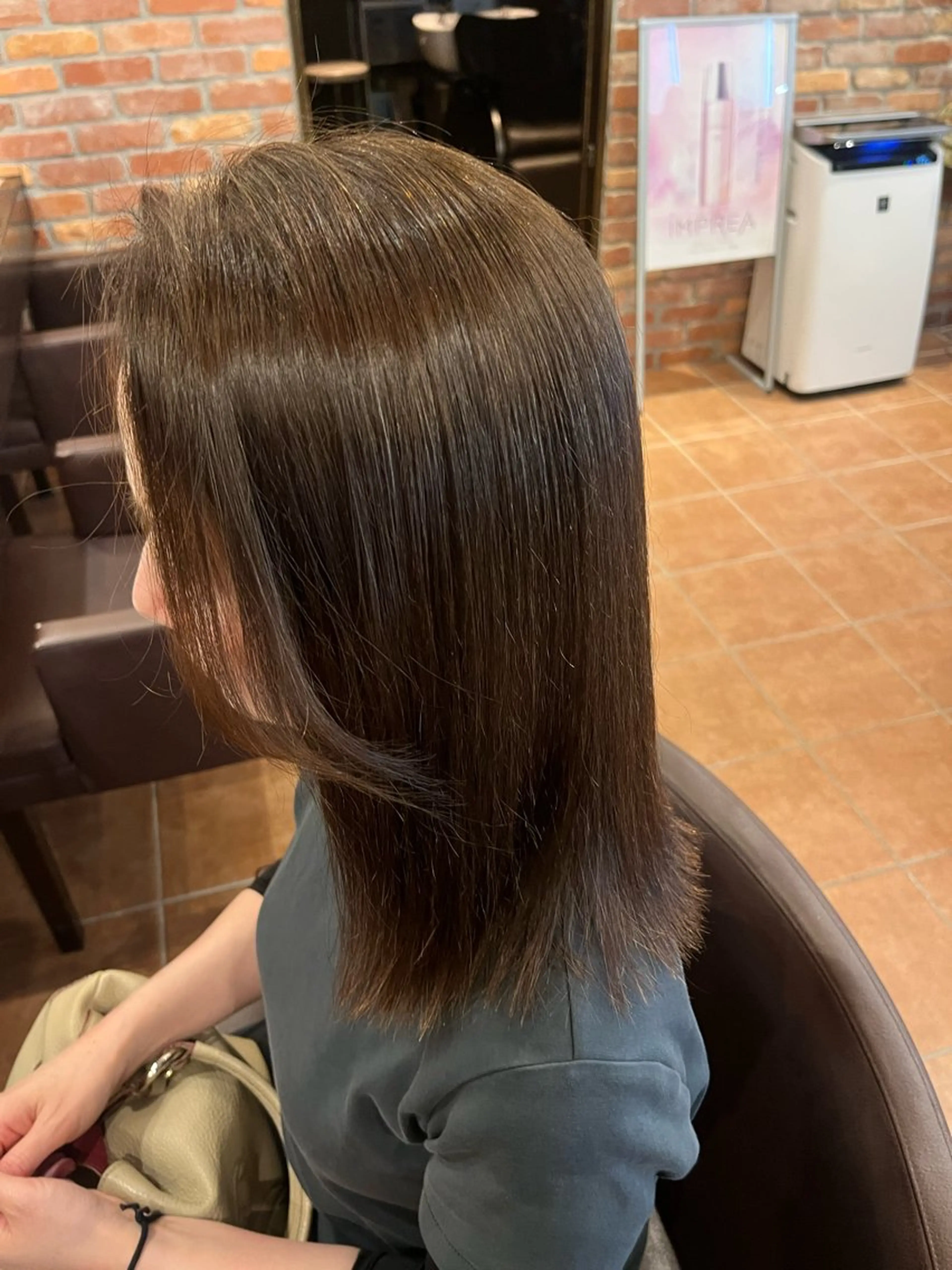 ミディアム カット 水野 真伽のヘアスタイル