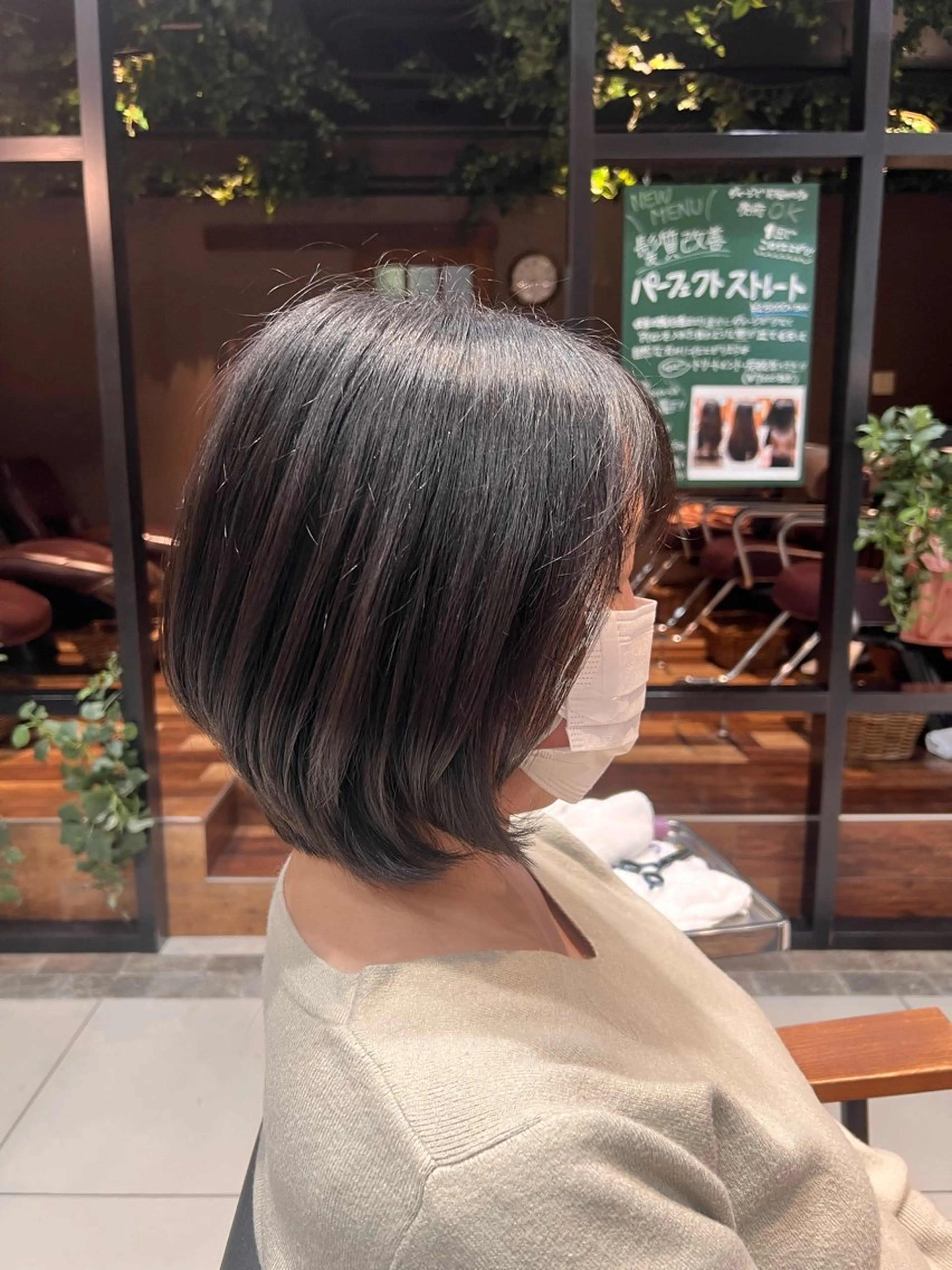 ショート ayaka🌻 艶カラー✨縮毛矯正のヘアスタイル
