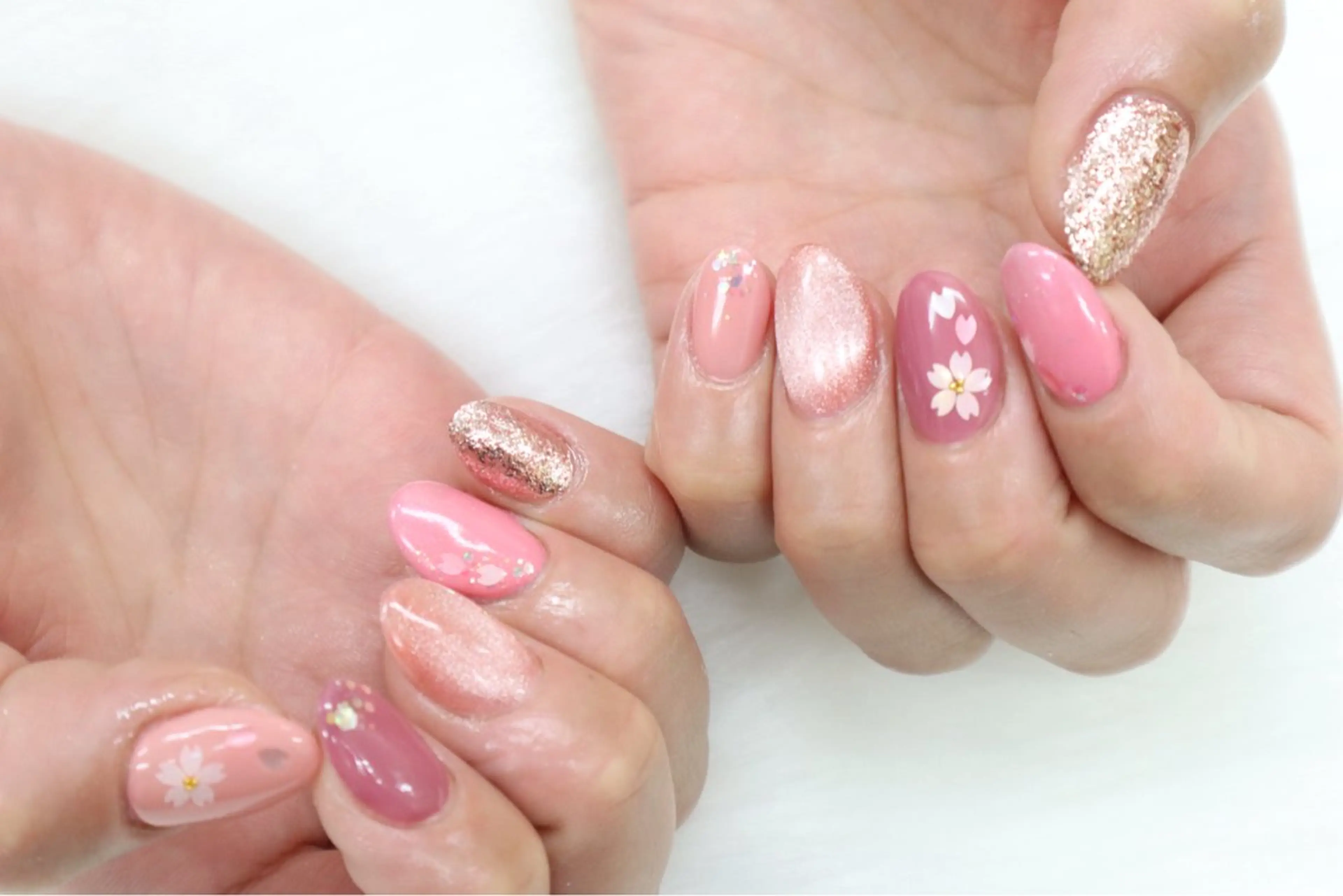 ネイル ハンドネイル 石井 桃子のネイルデザイン