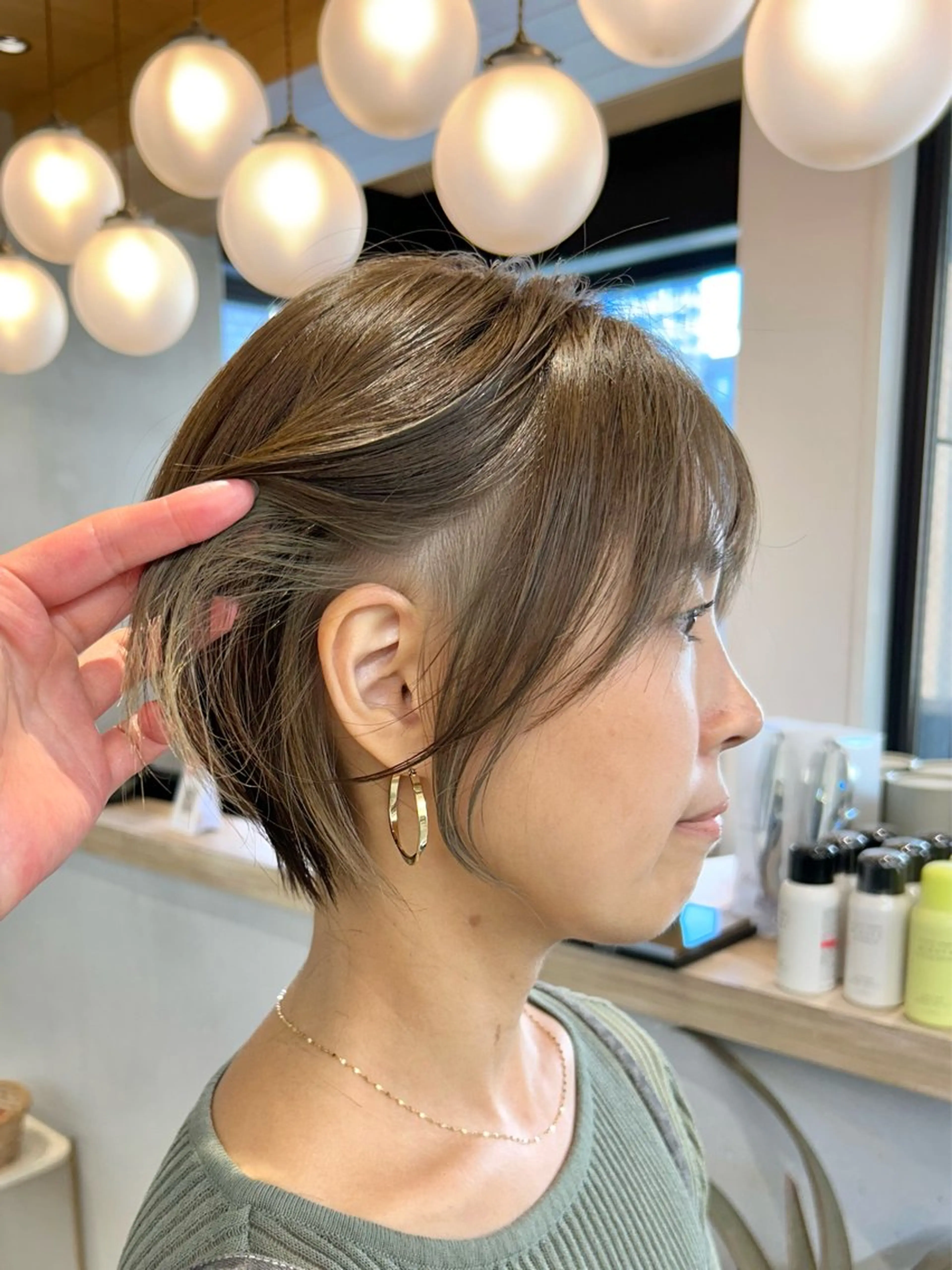 ショート カット ヘアカラー トリートメント 🩵縮毛矯正/ブリー チ/髪質改善/いつかのヘアスタイル