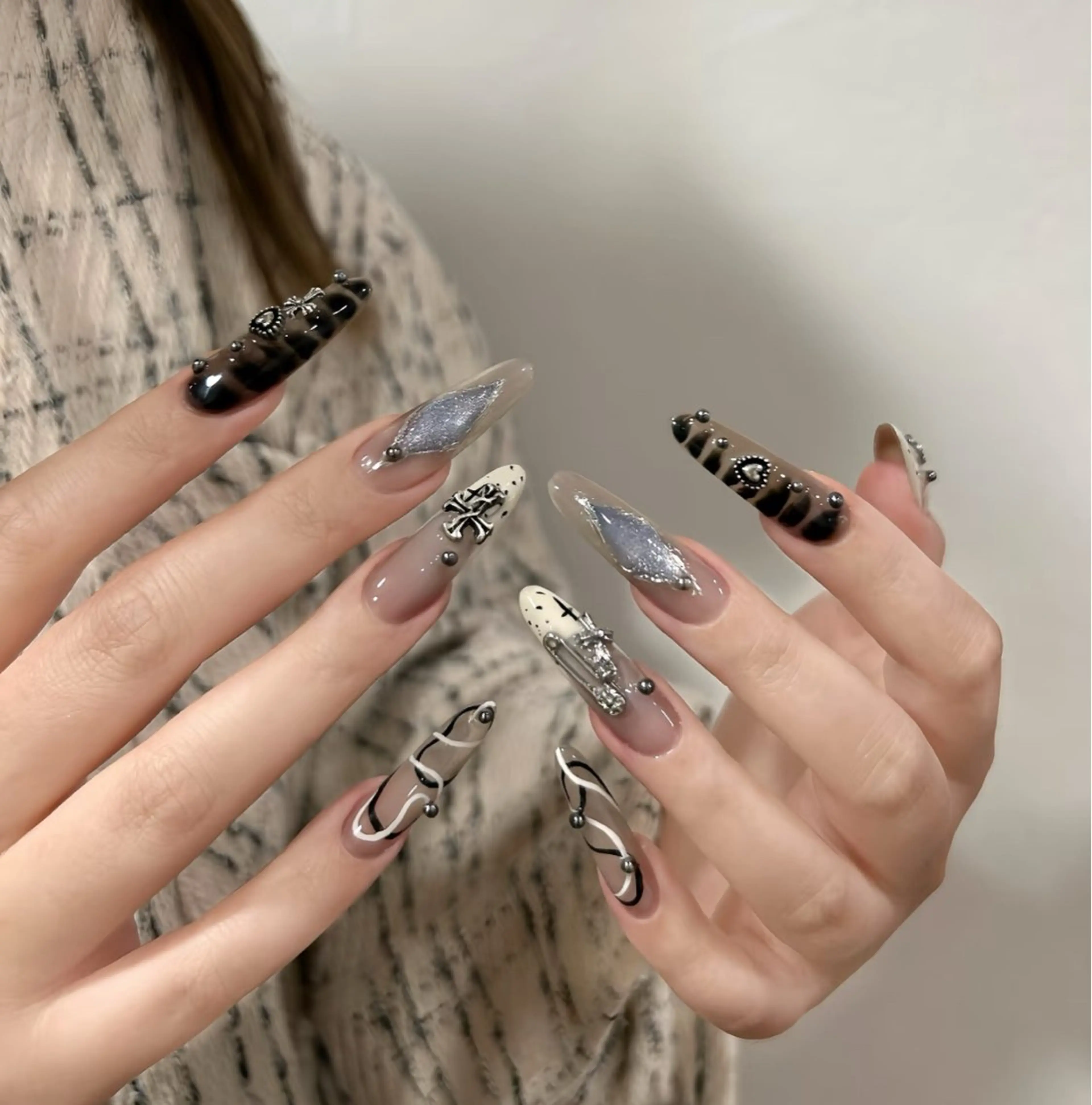 ネイル ハート 韓国ネイル オフィスネイル ワンカラーネイル シンプルネイル Lynn_ Nailのネイルデザイン