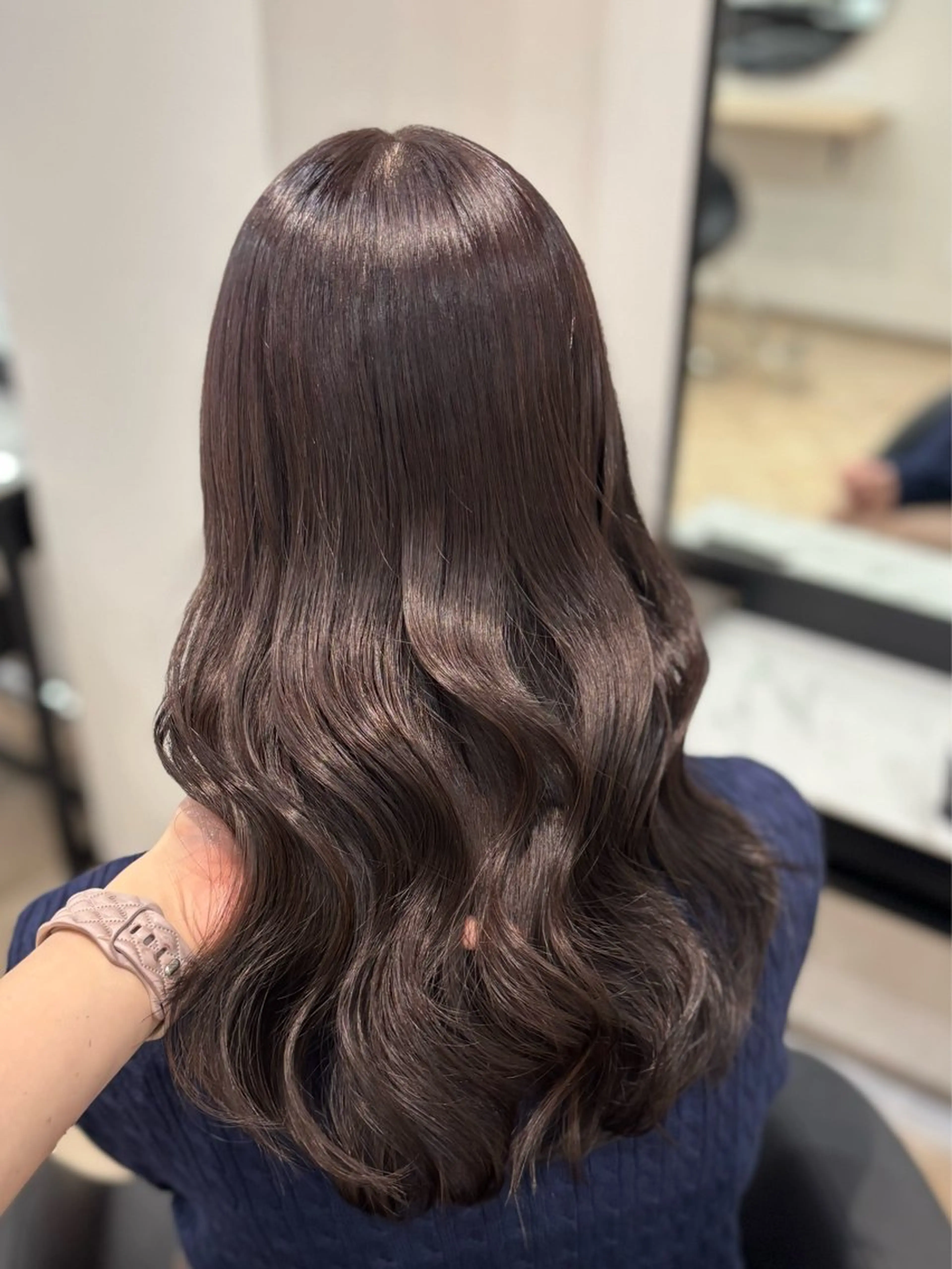 ロング カラー ブリーチ ブラウンカラー チョコレートブラウン ブリーチなしカラー カット ヘアカラー 𝒎𝒐𝒆🩰 名駅/ヘアメ/暖色♡のヘアスタイル