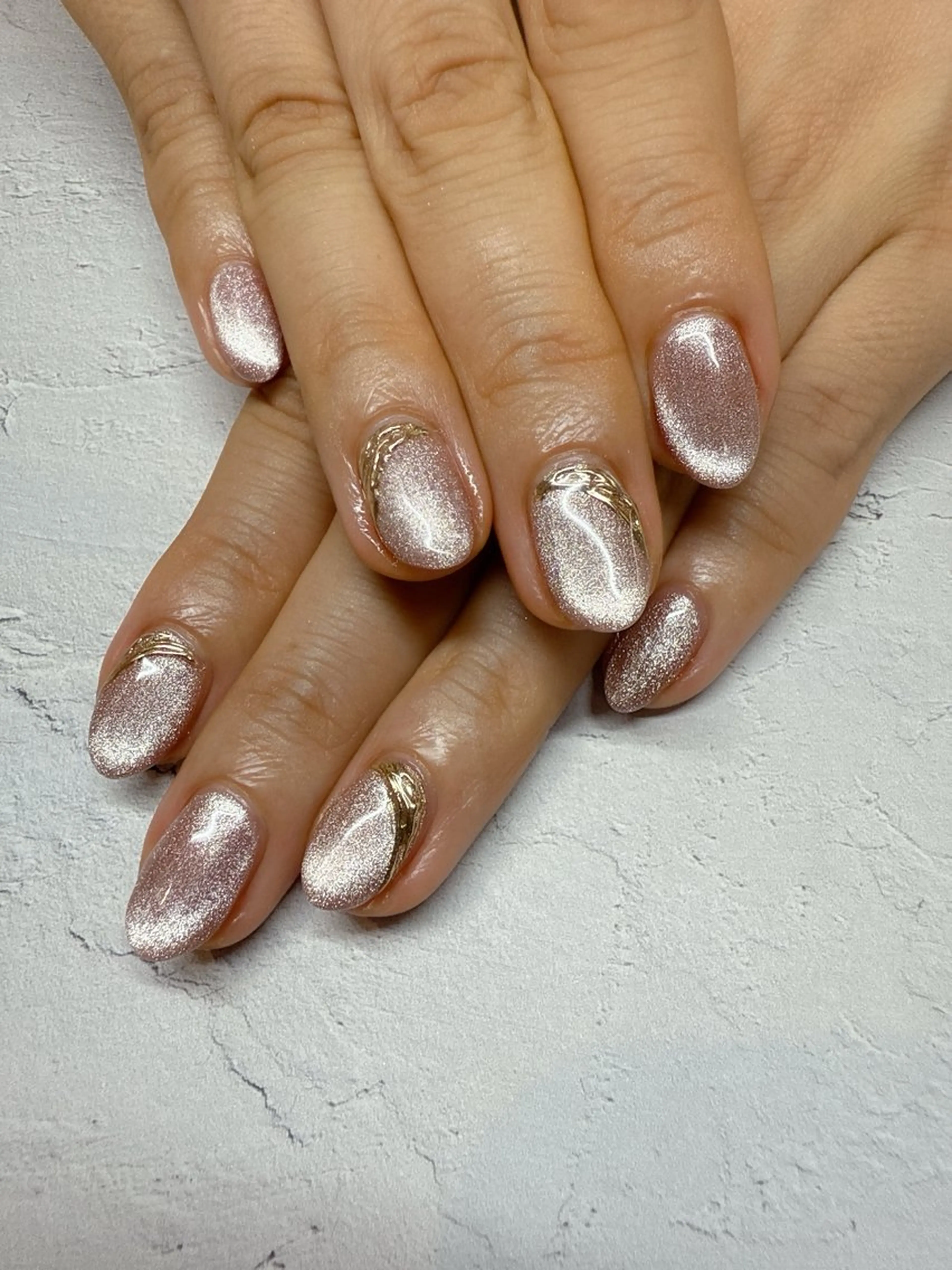 ネイル アートネイル マグネットネイル ミラーネイル ハンドネイル nailist SATO【銀座】のネイルデザイン