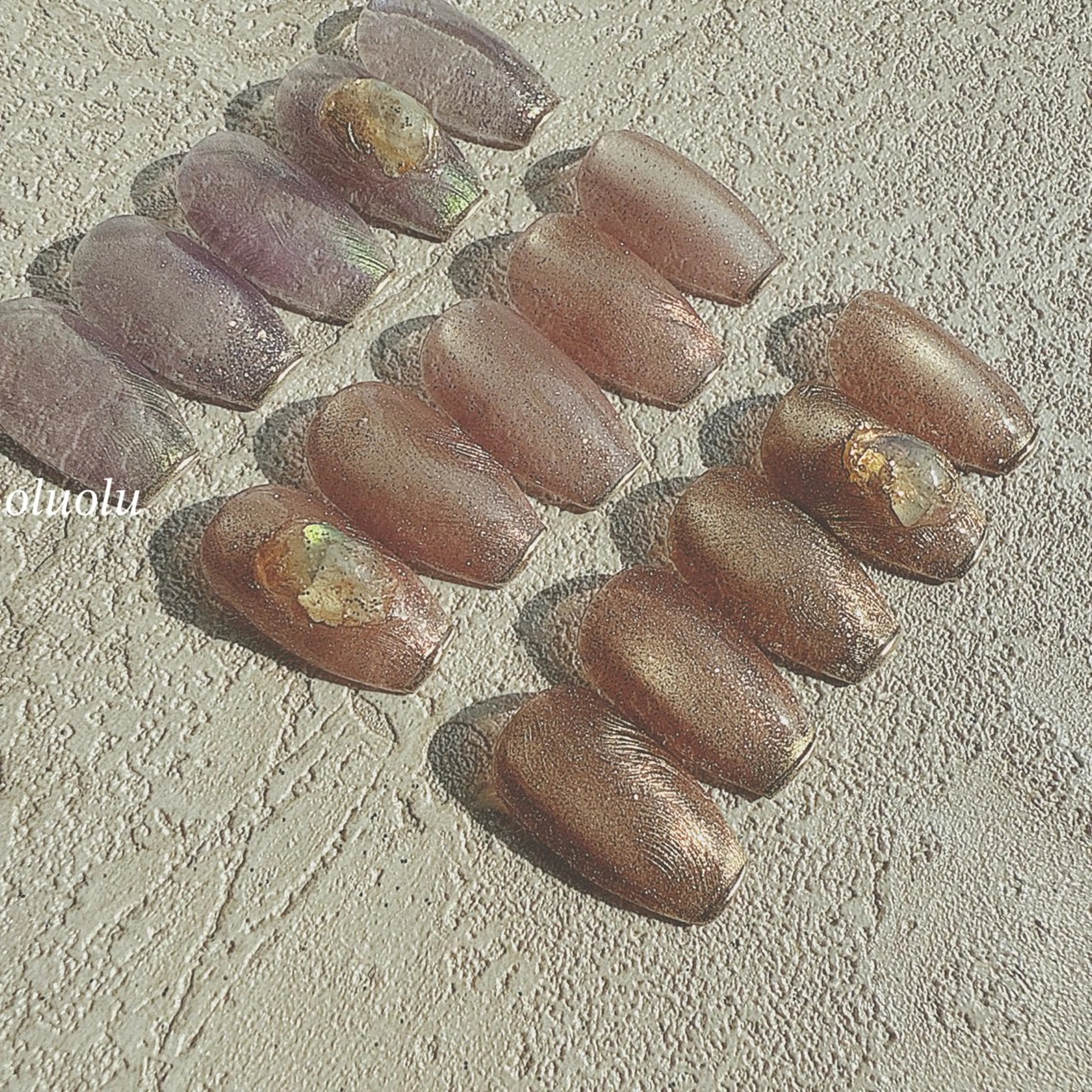 ネイル アートネイル マグネットネイル ミラーネイル ニュアンスネイル ぷっくりネイル 大村 紬華のネイルデザイン