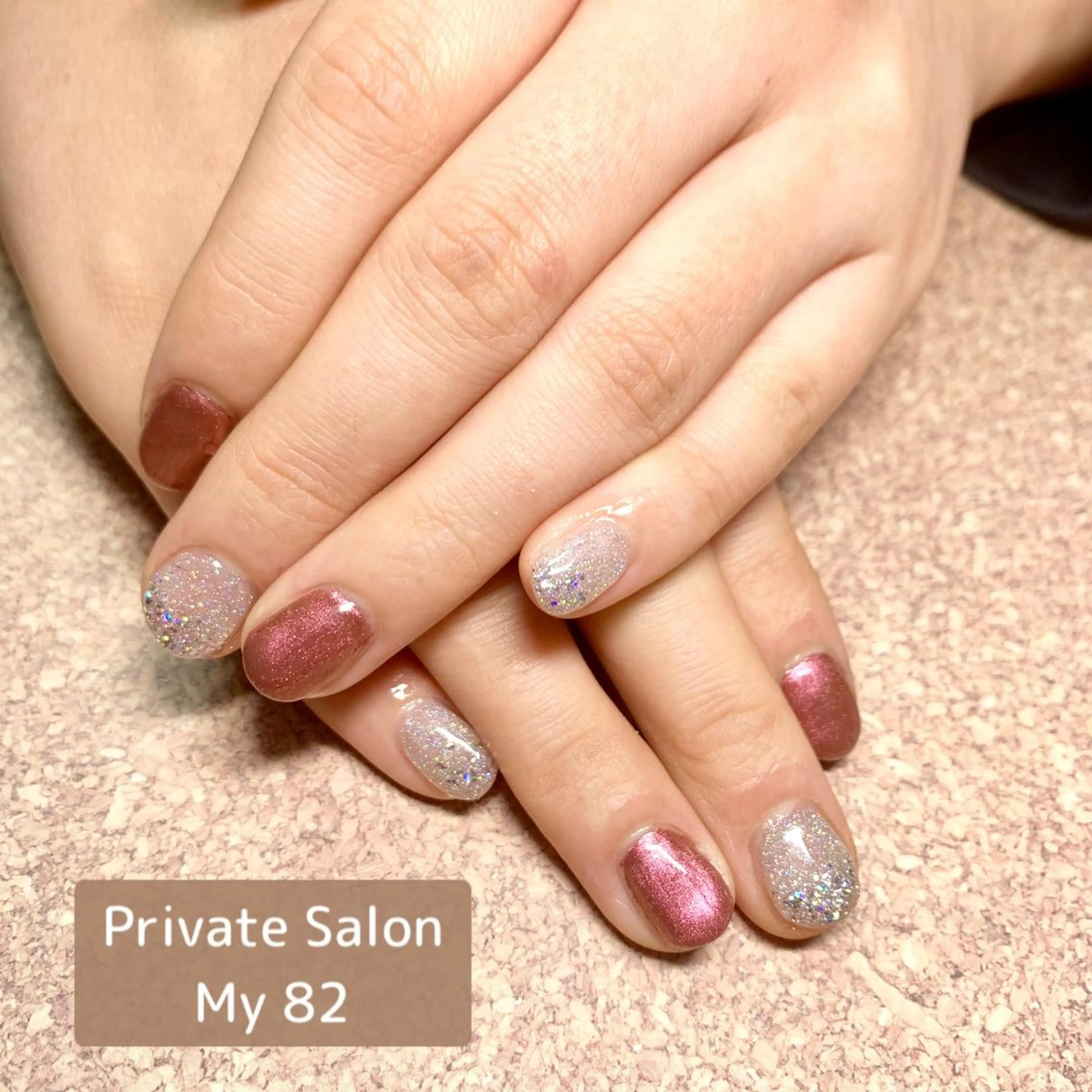 ネイル ボルドー ジェルネイル キラキラネイル ラメ(グリッター) マグネットネイル Private Sa lon MARLOのネイルデザイン