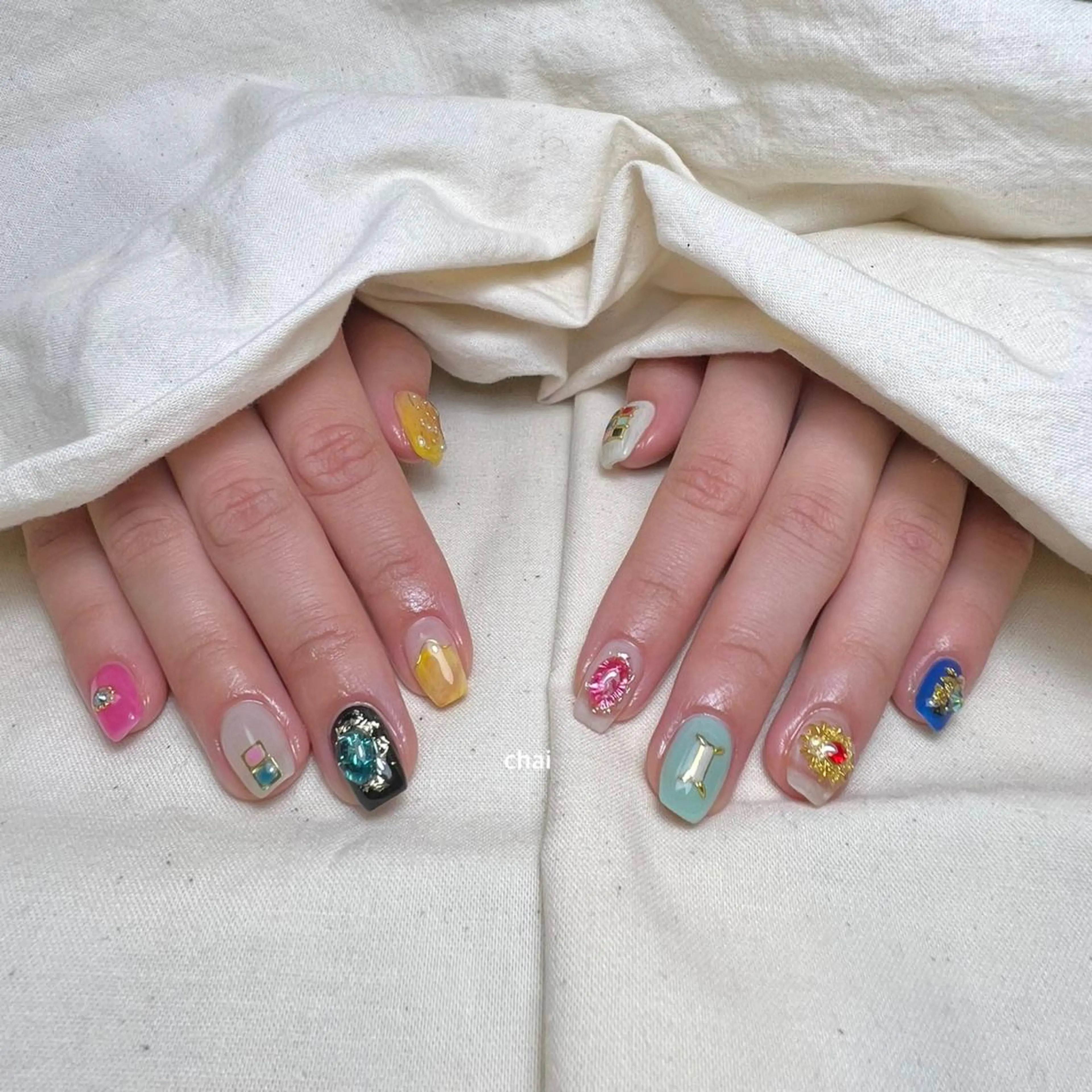 ネイル ハンドネイル 💅chainail _aiのネイルデザイン