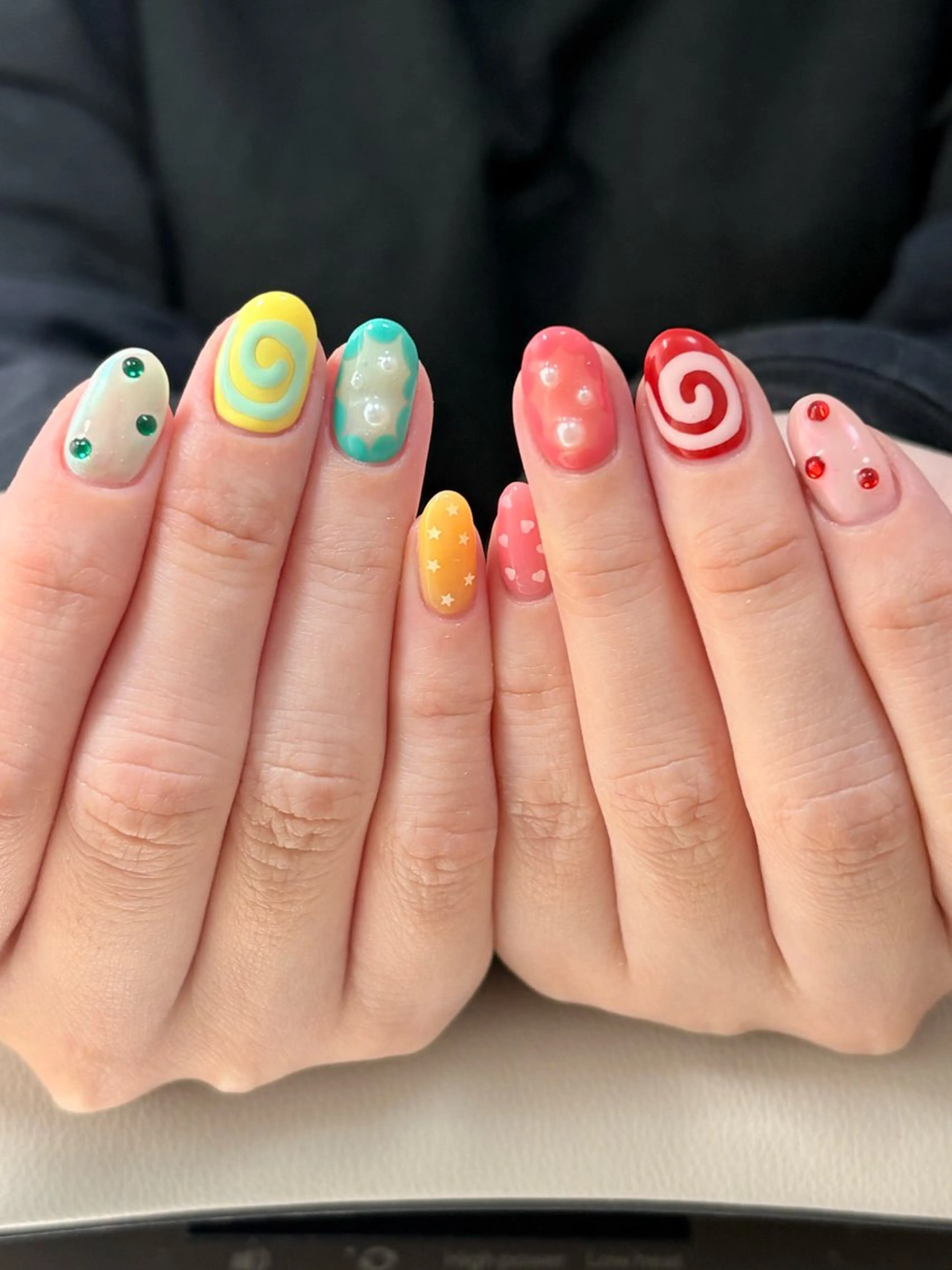 ネイル ハンドネイル she saw me / shokoのネイルデザイン