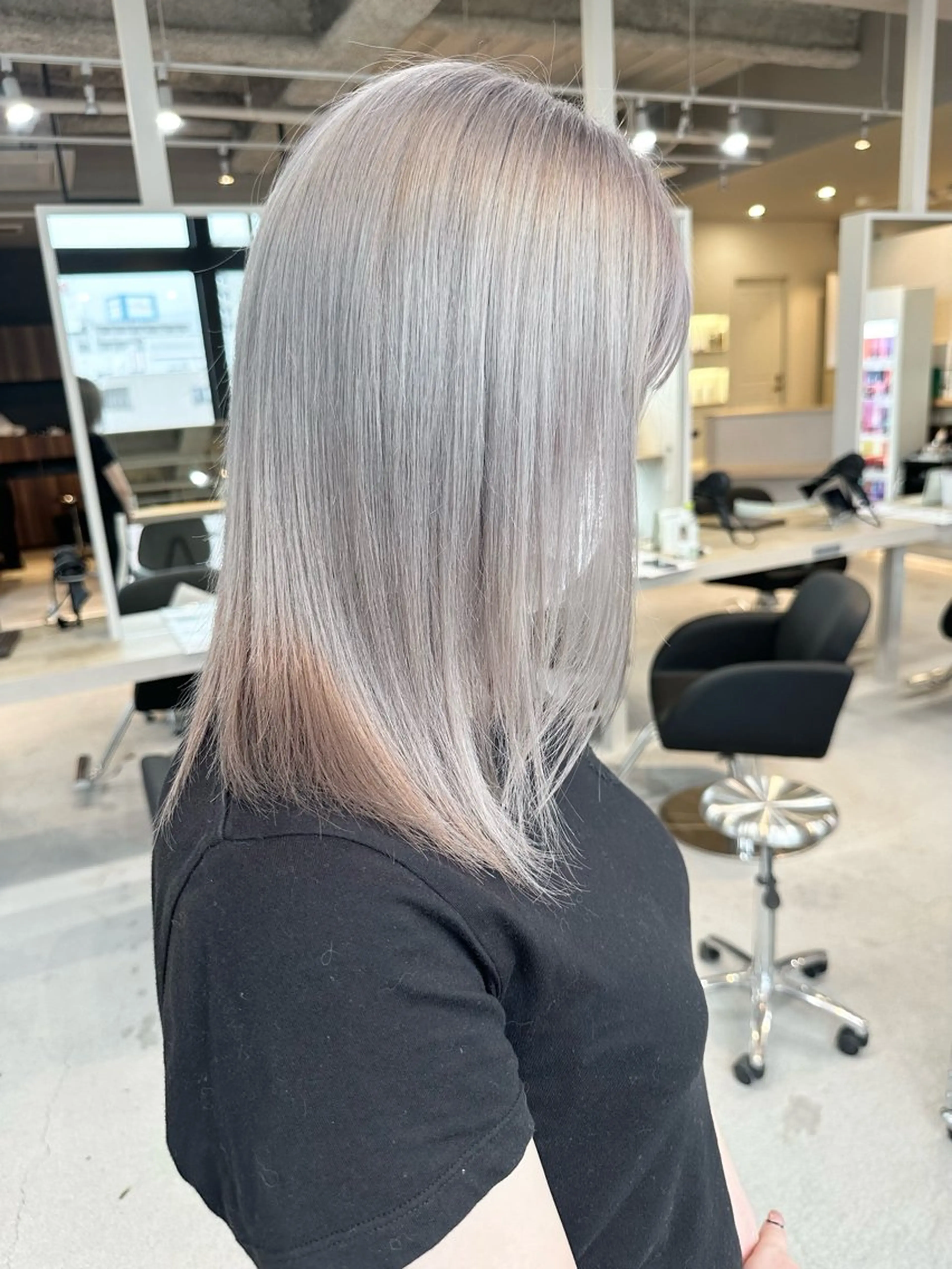 ミディアム カラー ヘアカラー トリートメント 井上 一平のヘアスタイル