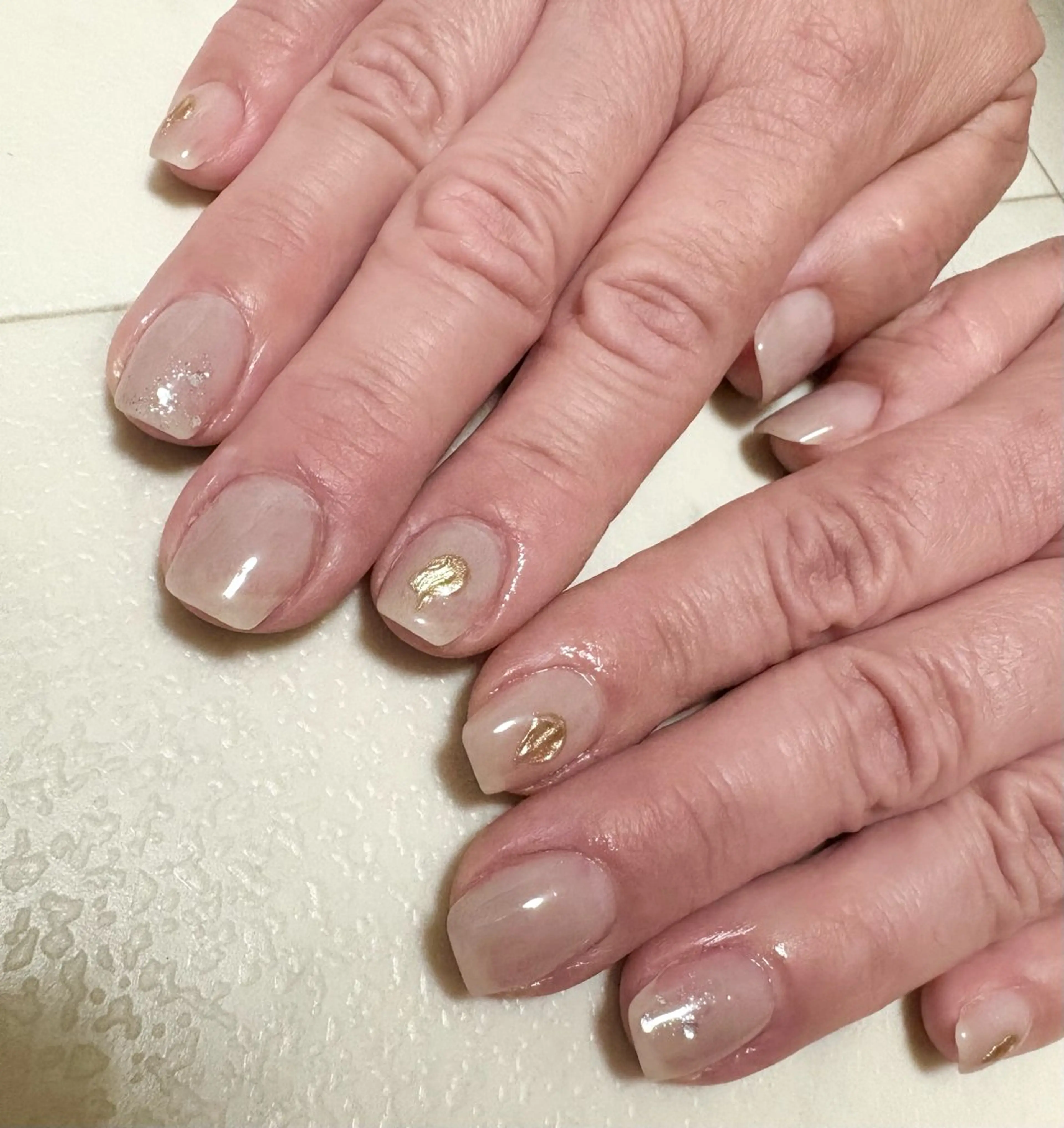 ネイル 吉田 里菜のネイルデザイン