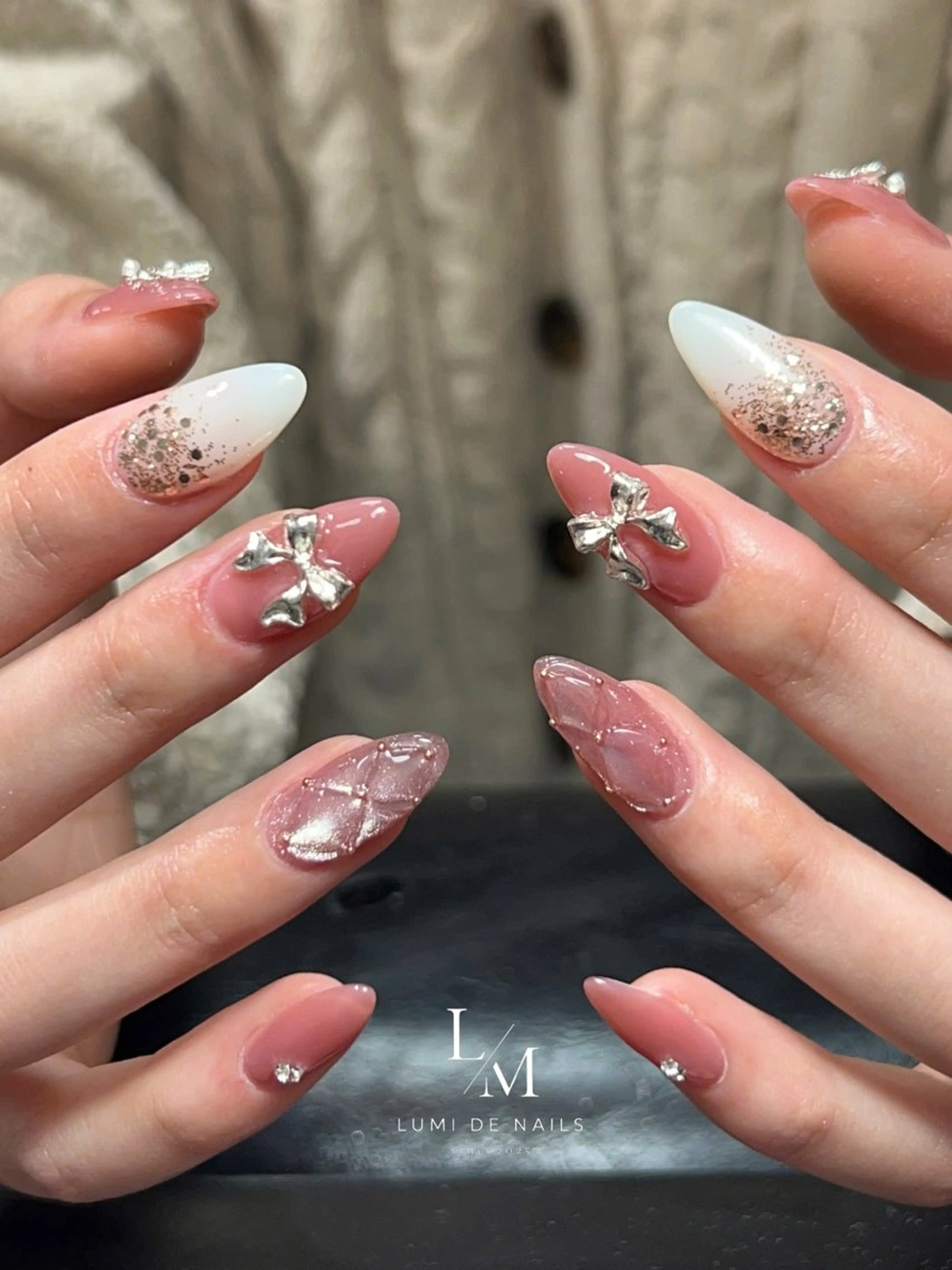 ネイル グラデーション ラメ(グリッター) マグネットネイル ミラーネイル ニュアンスネイル ハンドネイル Lumi de nailsのネイルデザイン