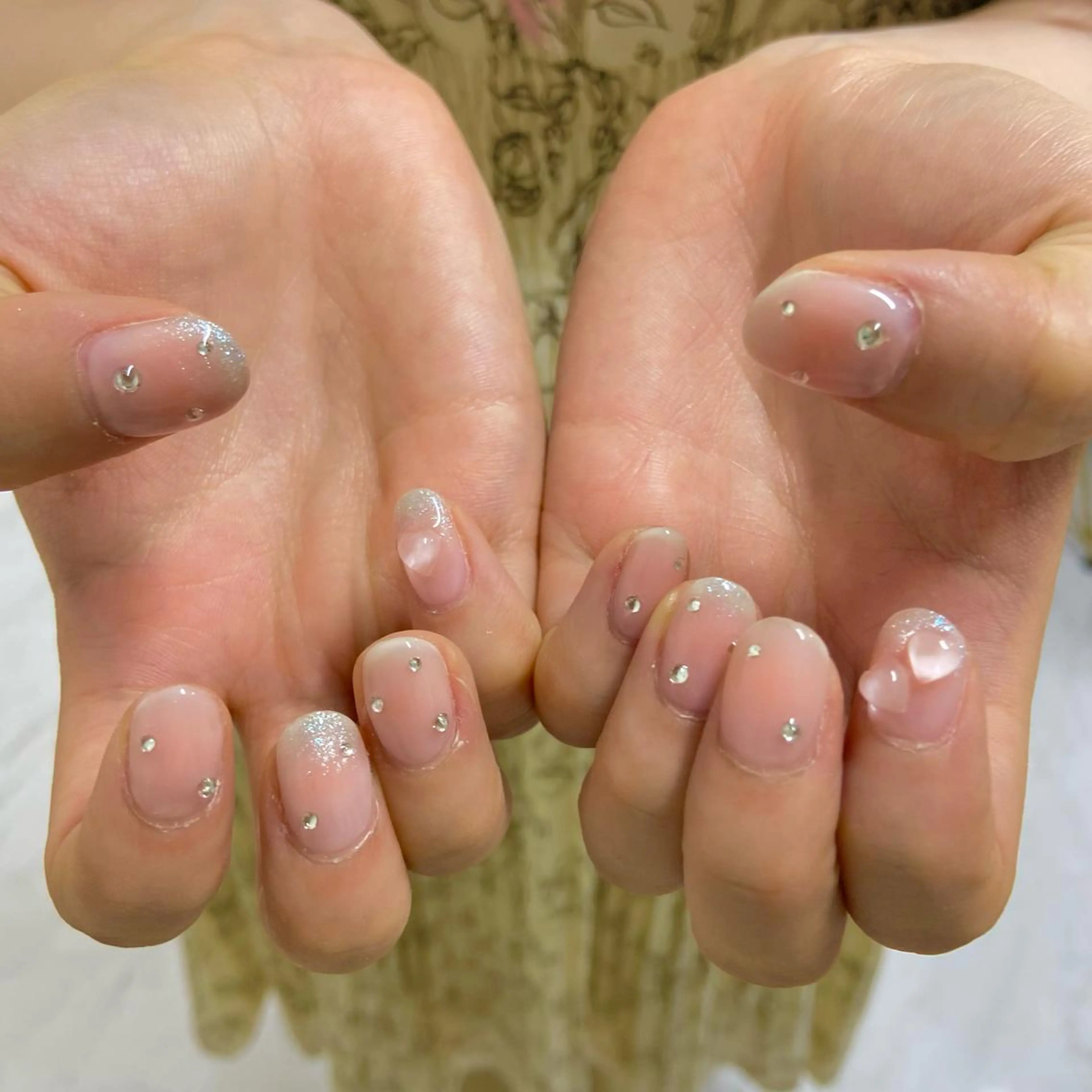 ネイル ハンドネイル HIKARI 4uまつ毛ネイルのネイルデザイン