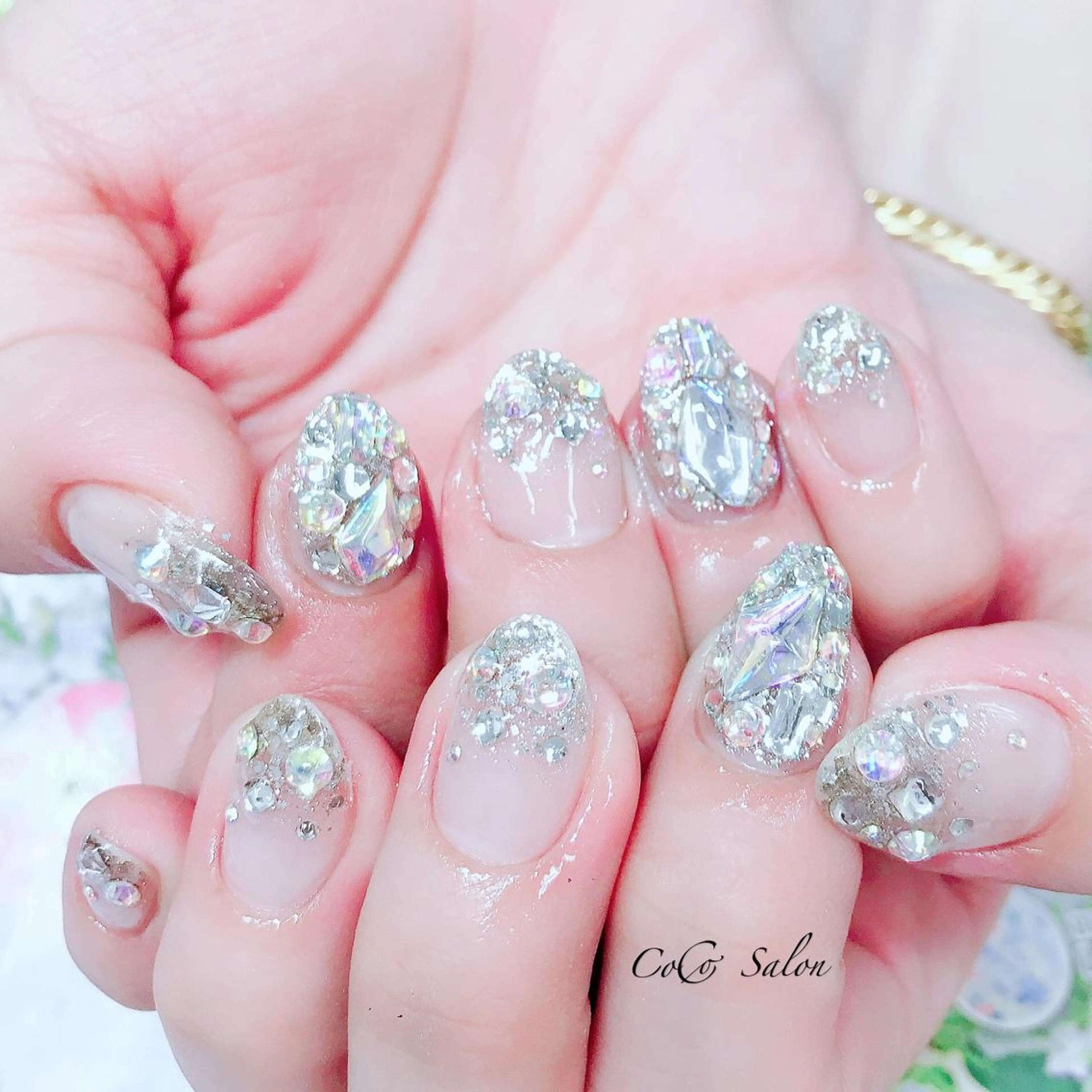 ネイル 成人式 グラデーション 卒業式 ブライダルネイル CoCoSalon ネイル/まつ毛予約のネイルデザイン