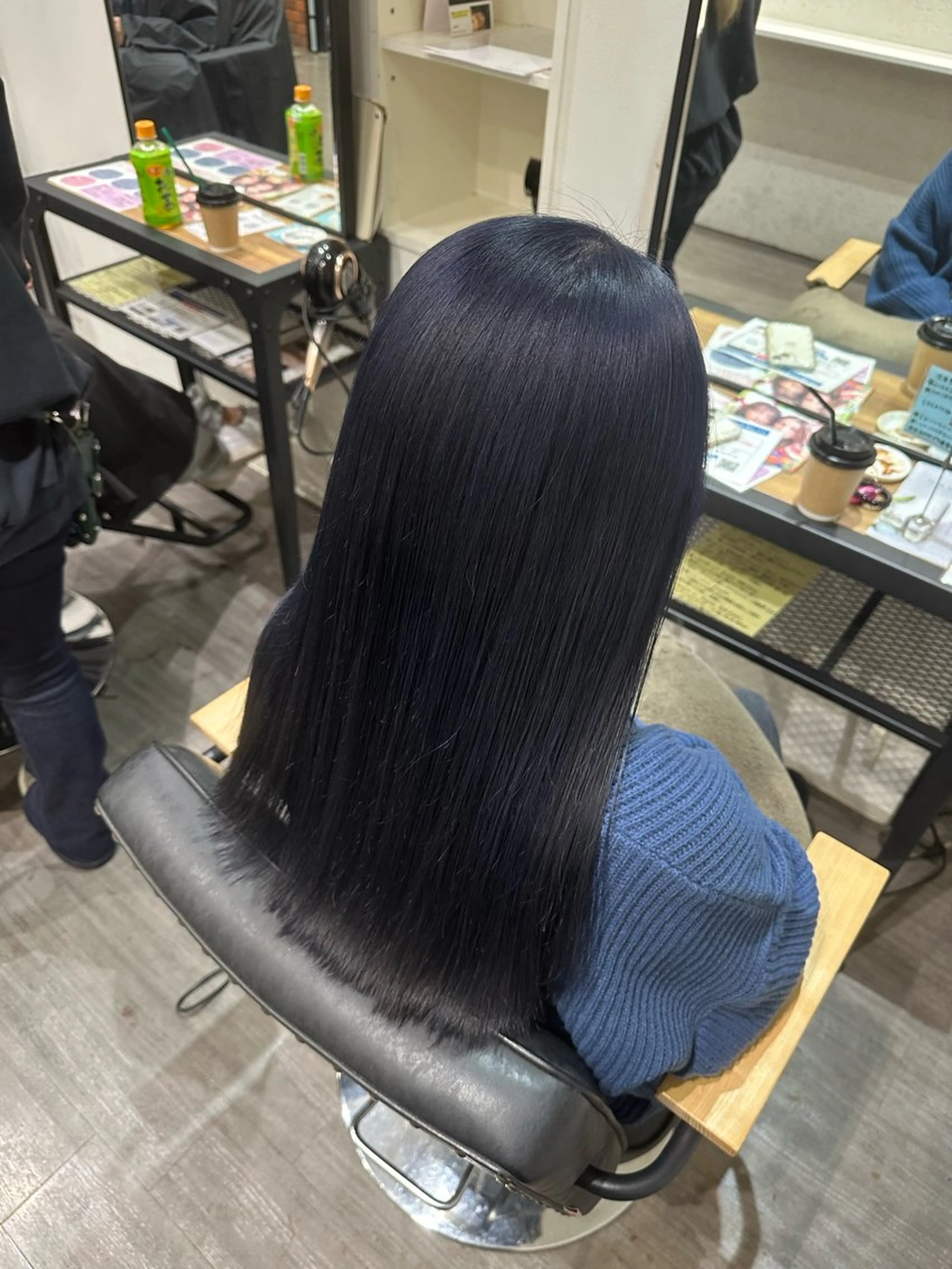 セミロング カラー ネイビーカラー カット ヘアカラー トリートメント 艶髪レイヤー上田 紗也🇰🇷💗のヘアスタイル