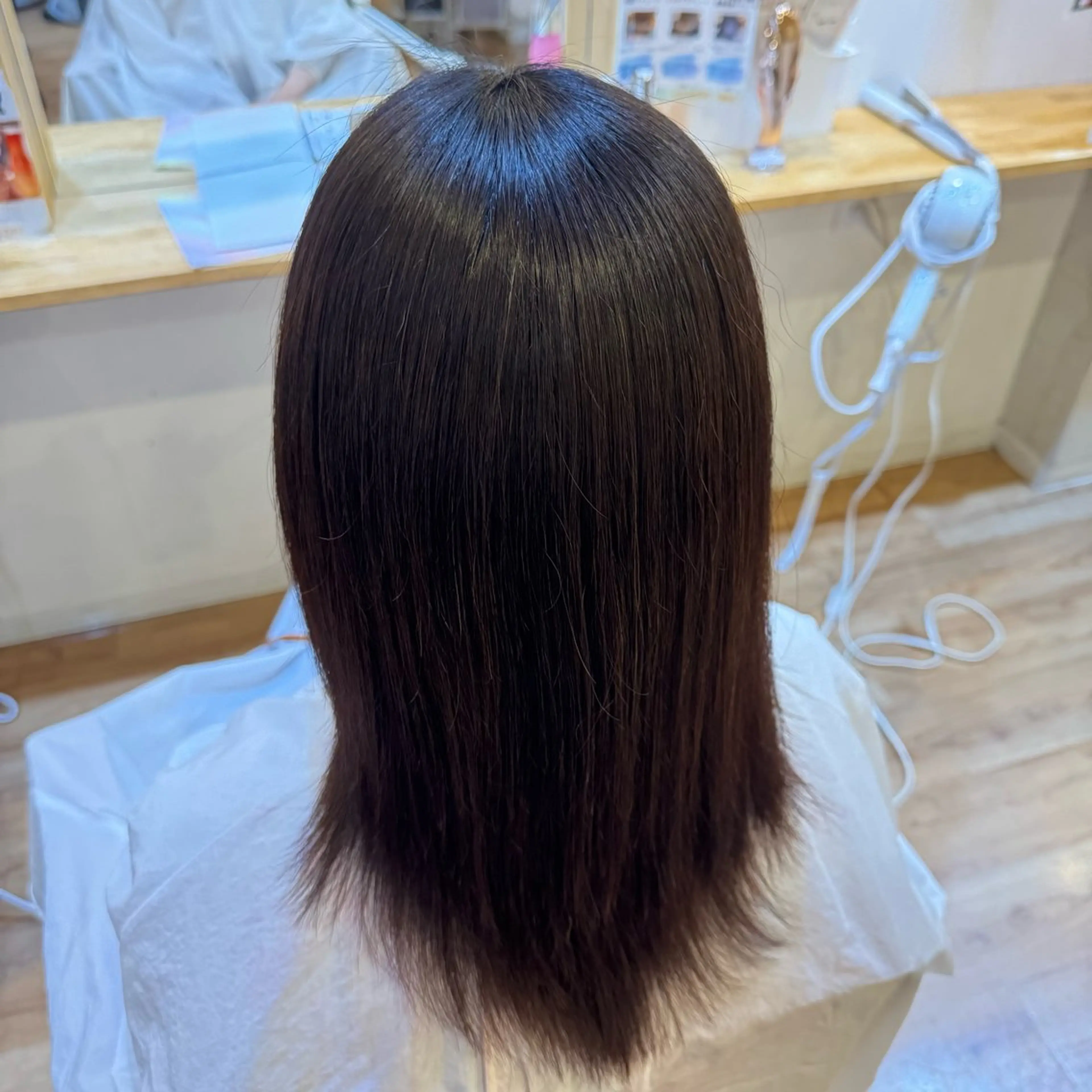 セミロング トリートメント 西邑 心のヘアスタイル