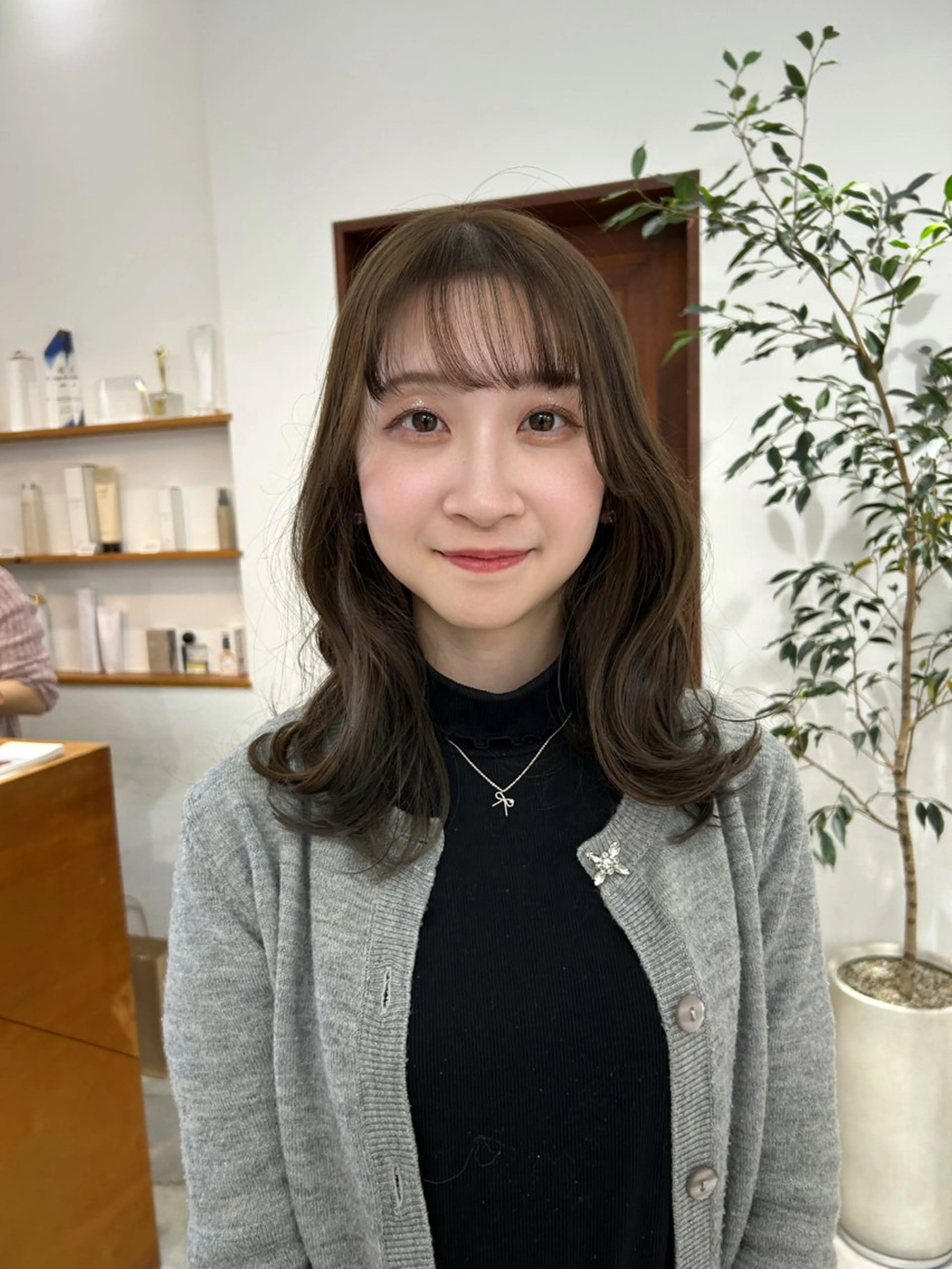 ミディアム カラー ベージュカラー ブリーチ 透明感カラー ダブルカラー ブリーチなしカラー カット ヘアカラー トリートメント miyu/御器所 OORRY.etwaのヘアスタイル