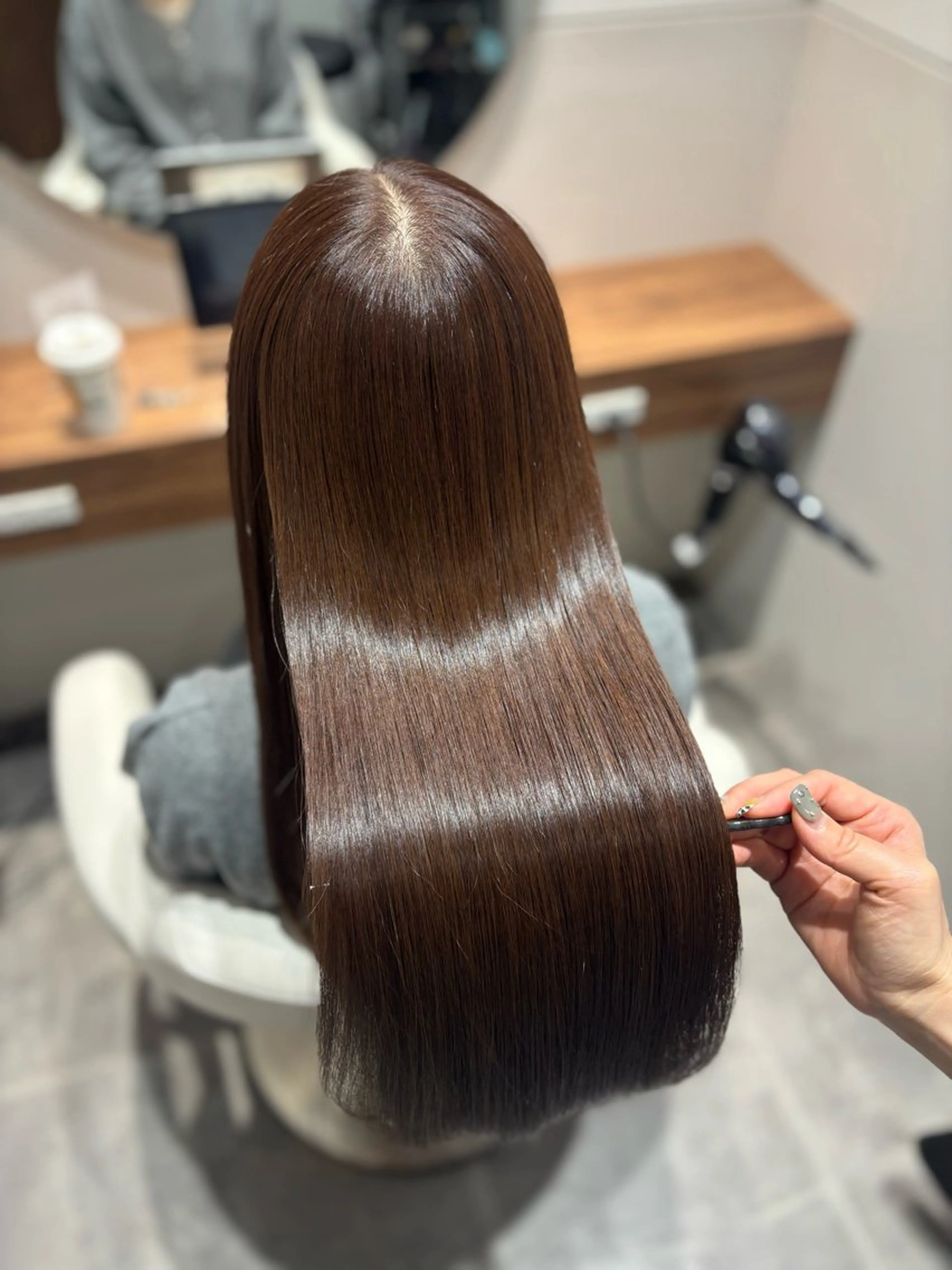 ロング カット ヘアカラー トリートメント 美髪ヘア 🤍erikaのヘアスタイル