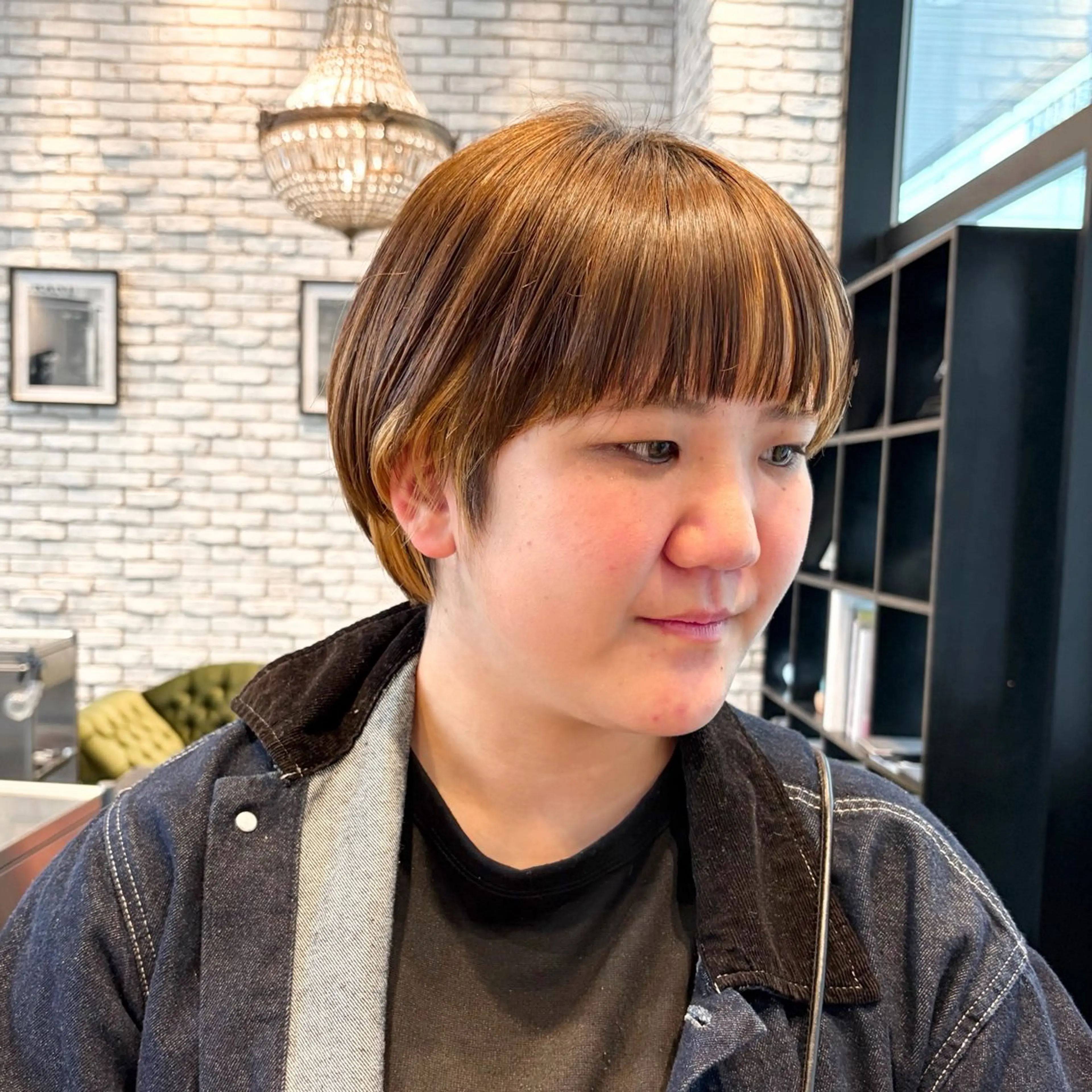 ショート カット ヘアカラー 好光 優香のヘアスタイル