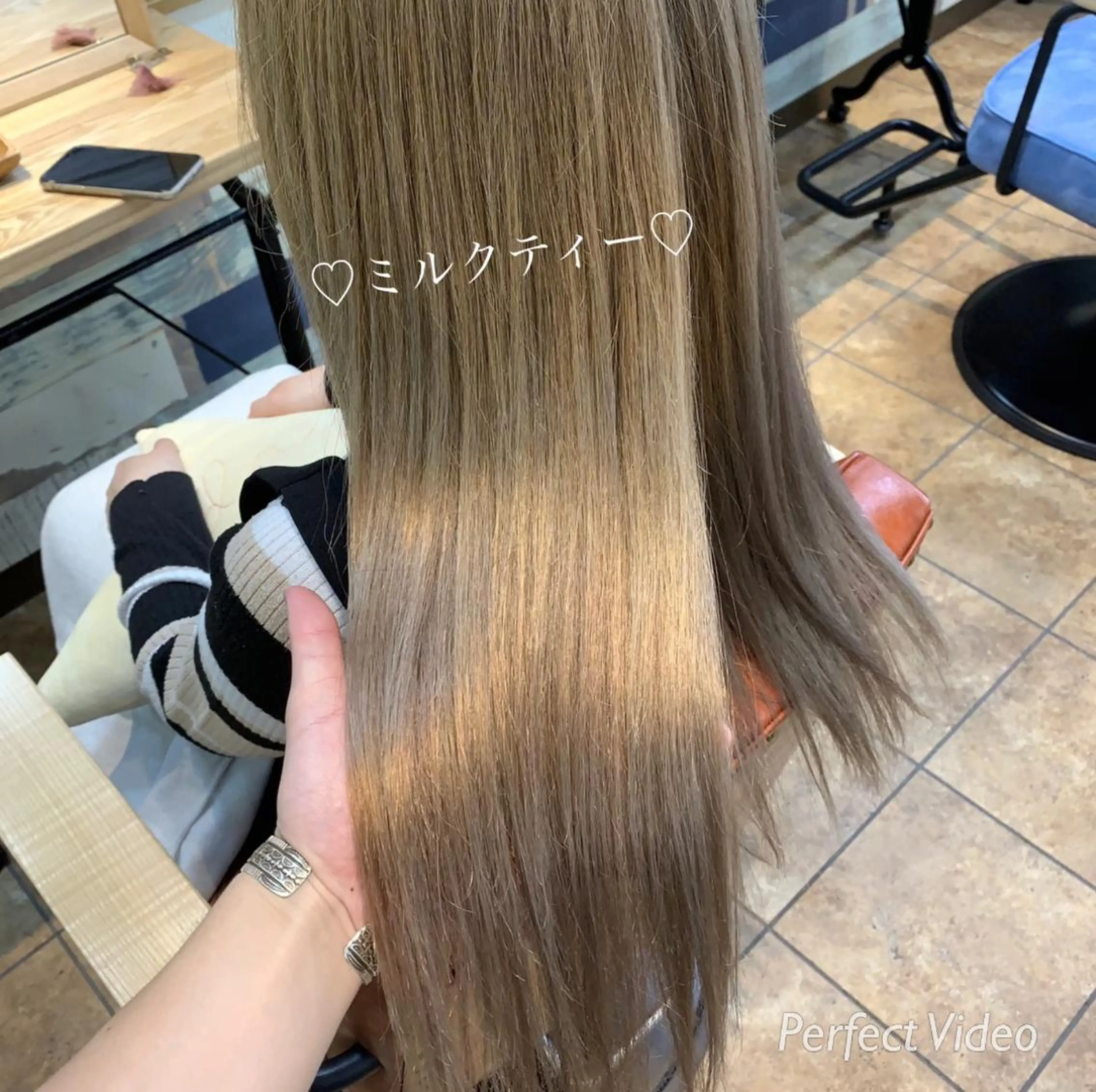 ロング カラー ベージュカラー ブリーチ ミルクティーベージュ ブリーチなし Wカラー🩷星野翔太のヘアスタイル