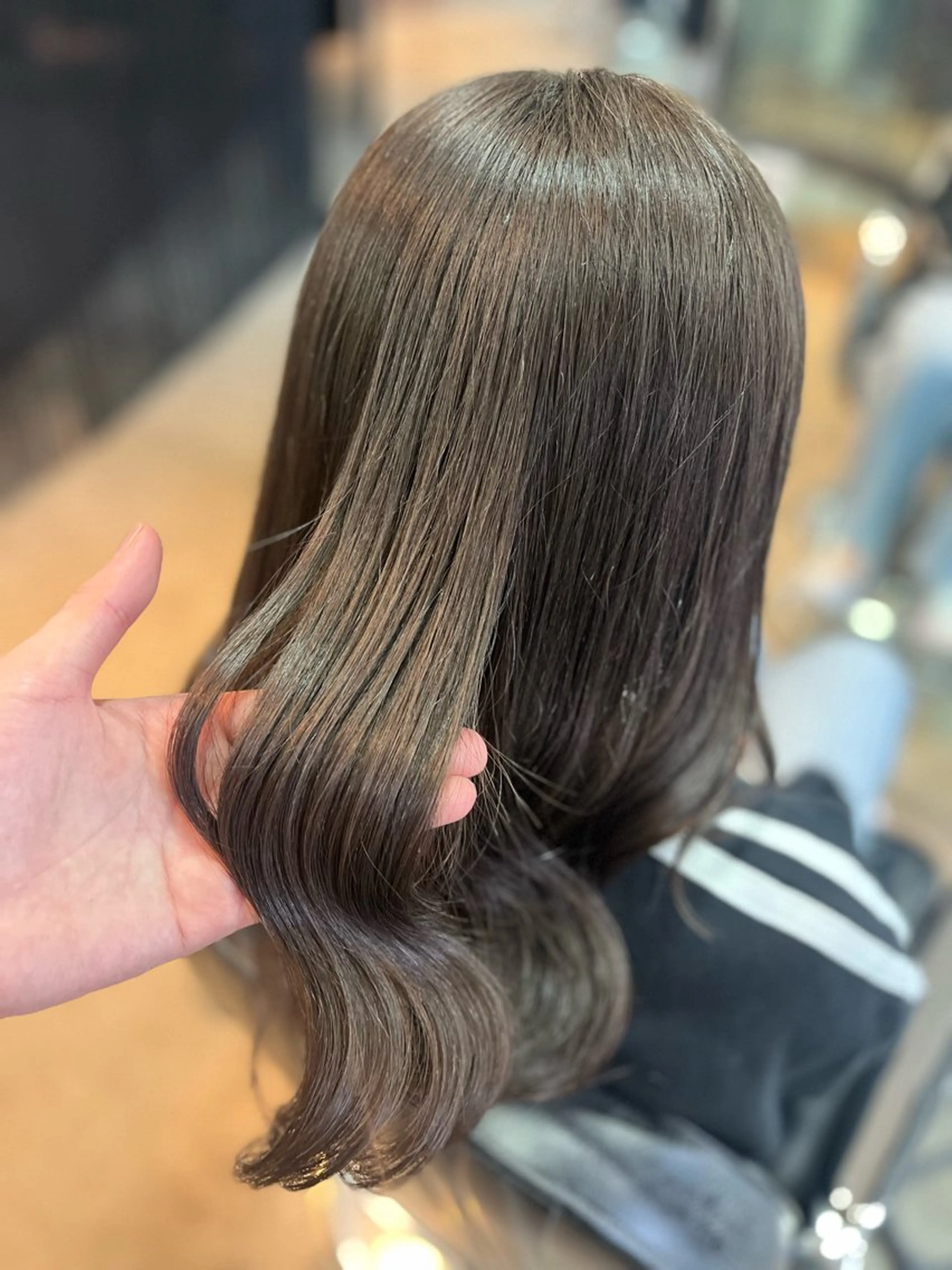 ミディアム アッシュ Eleanor枚方店 /梅木雄治のヘアスタイル