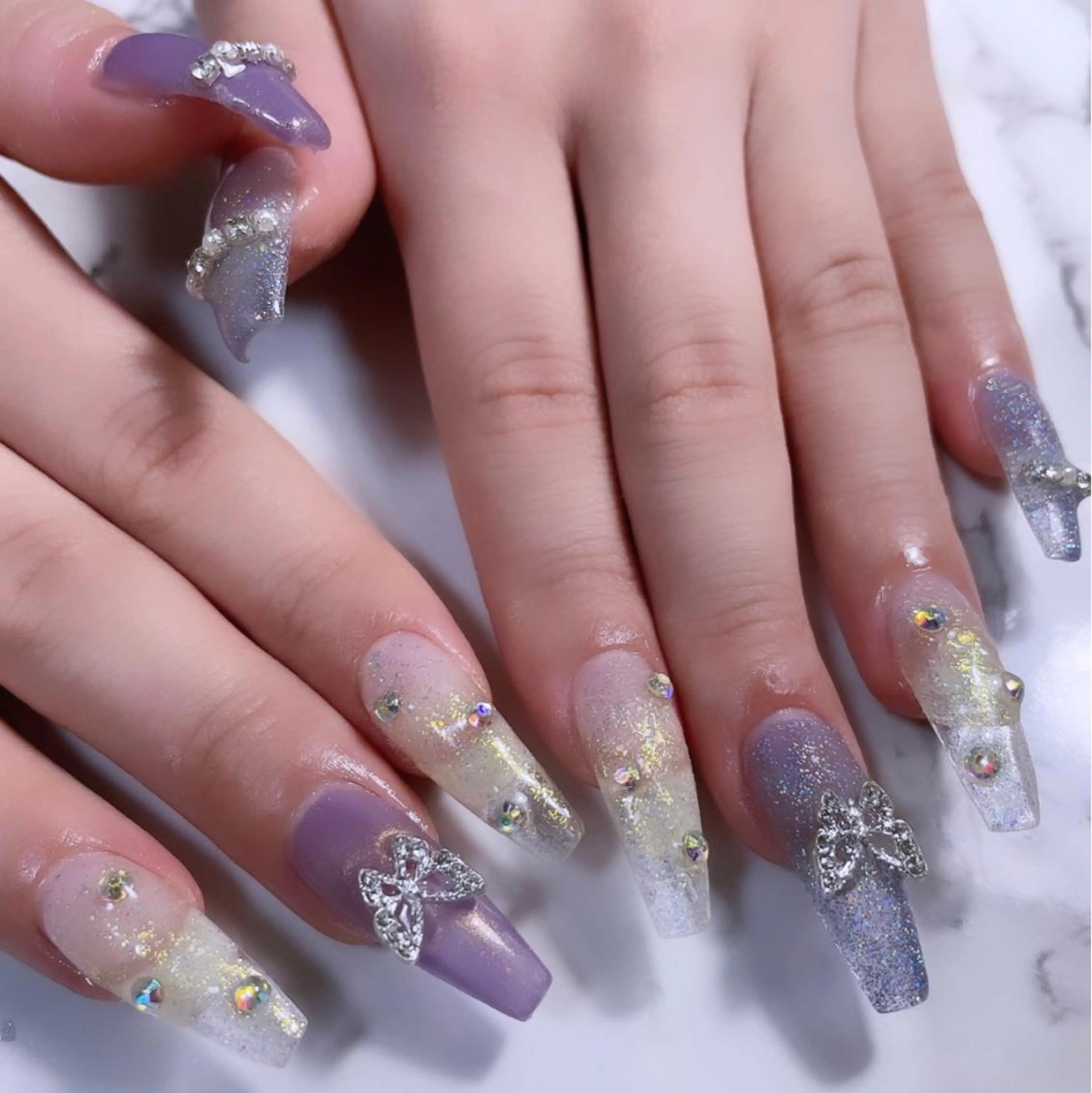 ネイル 高草木 桃香のネイルデザイン