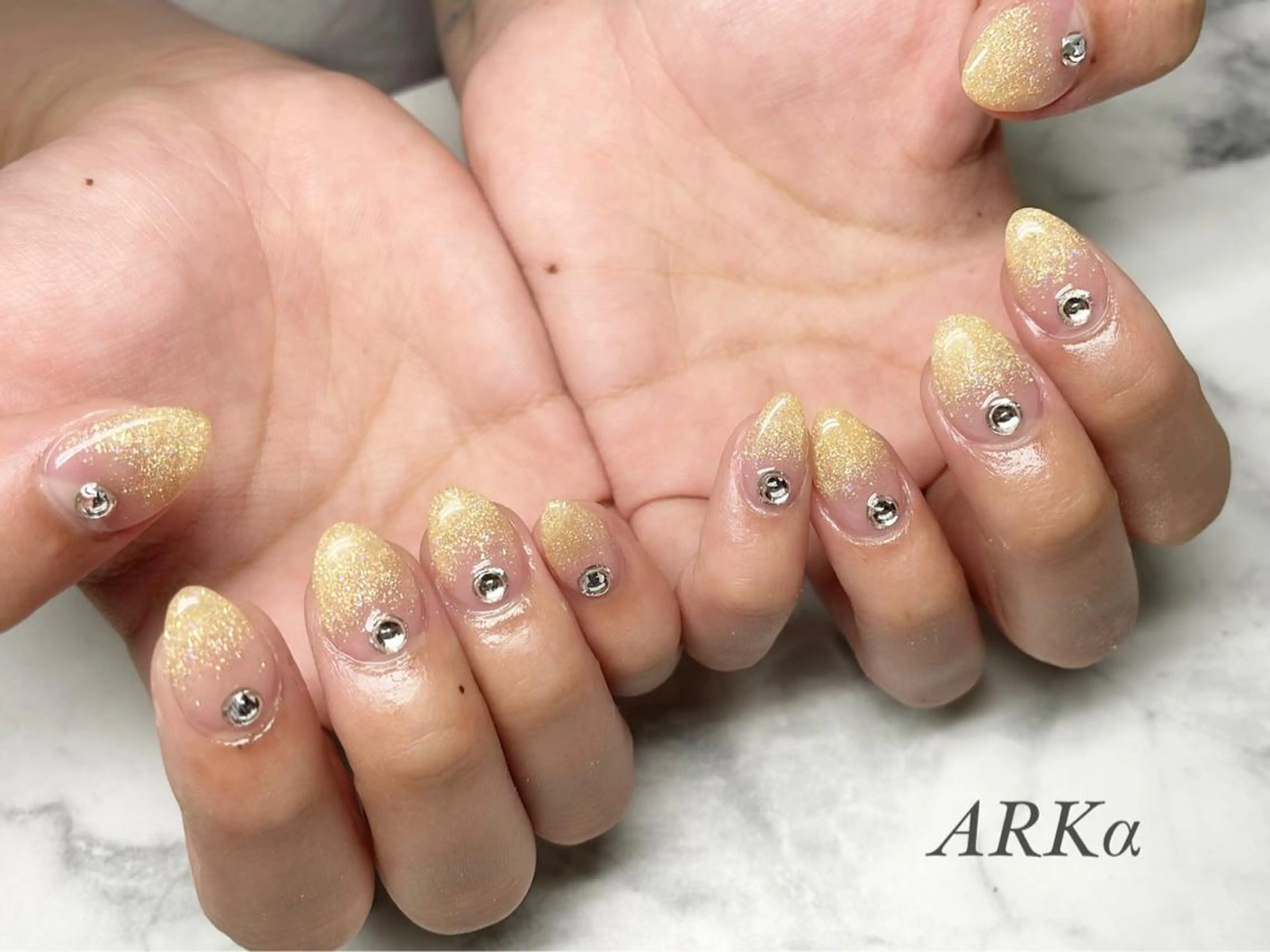 ネイル ハンドネイル ARKα Nishiのネイルデザイン