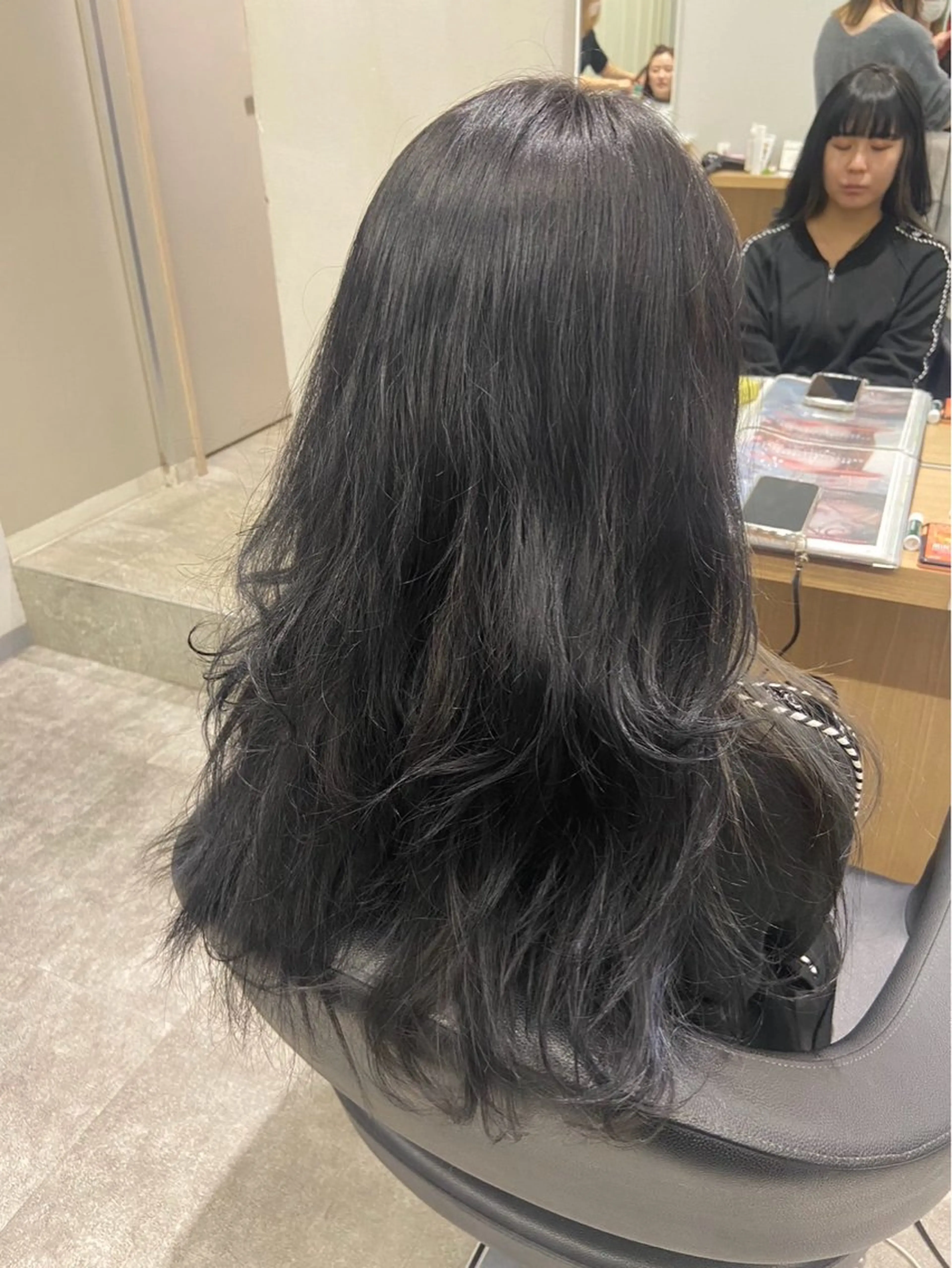 セミロング レイヤーカット カット ヘアカラー 巻ける髪質改善🫧ハ イライト/永田汰伊智のヘアスタイル