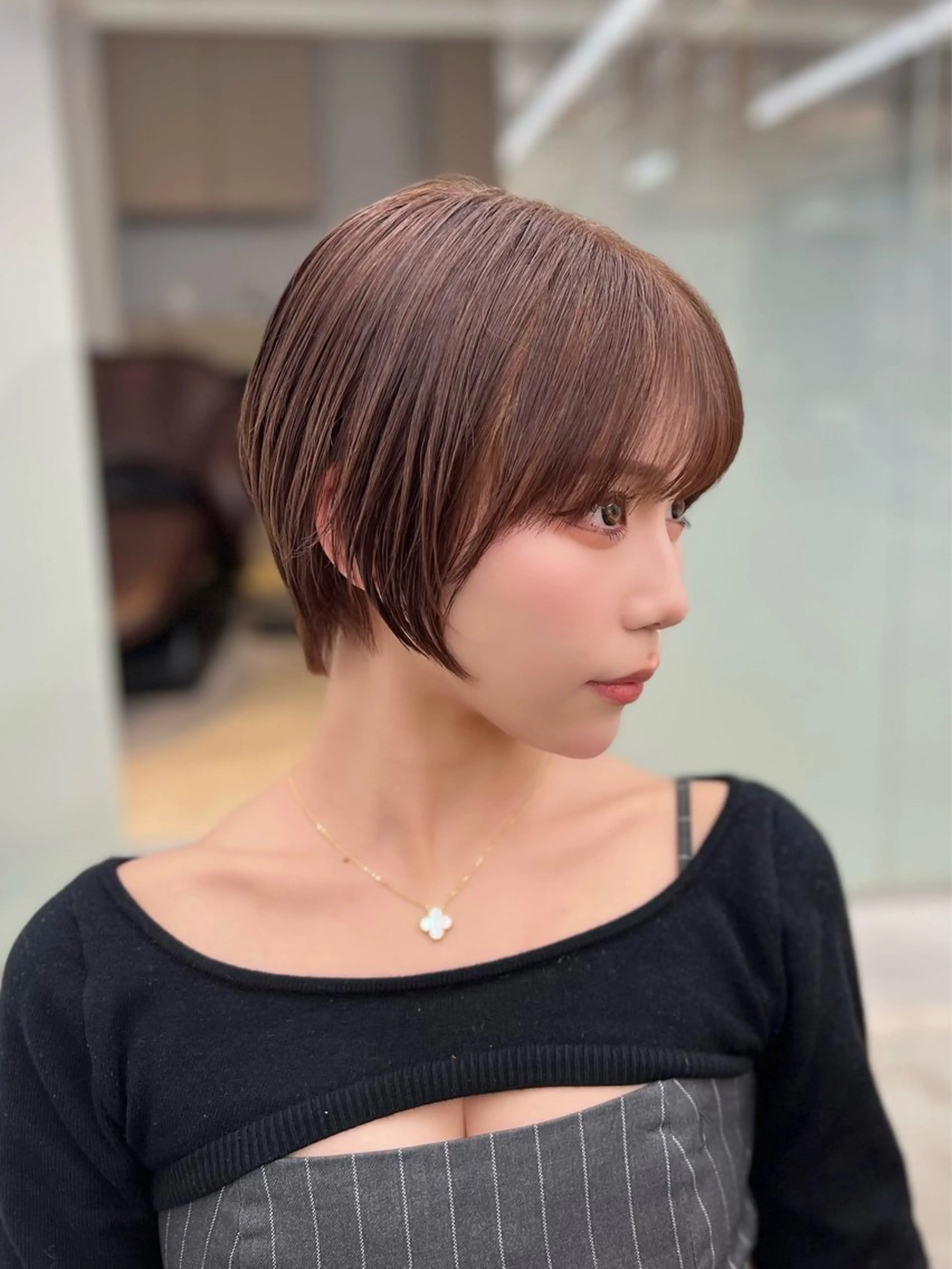 ショート カラー ショートレイヤー グレージュ レイヤーカット ショートヘア レイヤー/髪質改善 DAISUKEのヘアスタイル