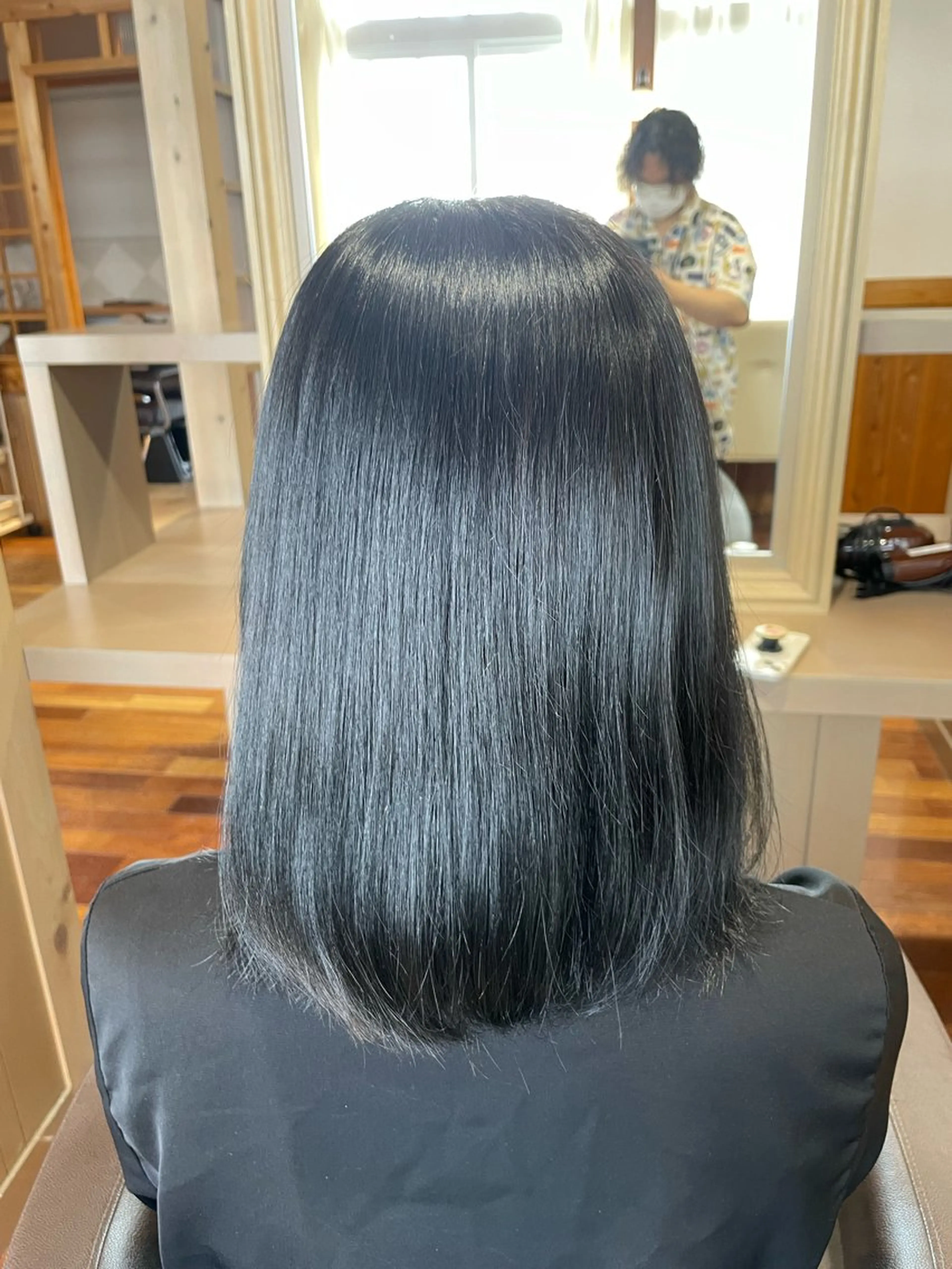 カラー ブルーカラー 生駒 隼輝のヘアスタイル