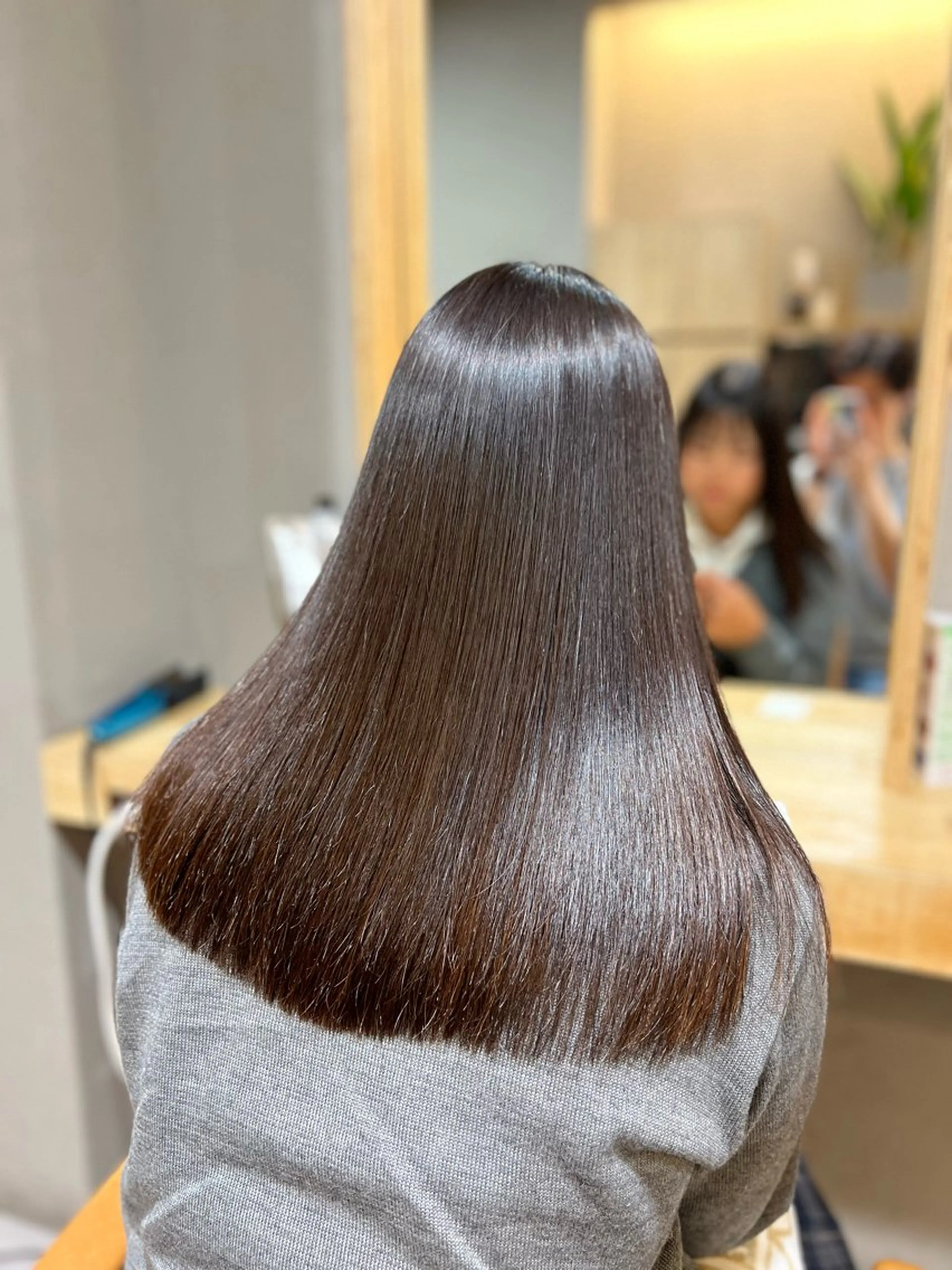 ロング 髪質改善 縮毛矯正 酸性ストレート 神戸ボブ✂️ ioe三宮/田 伸佳のヘアスタイル