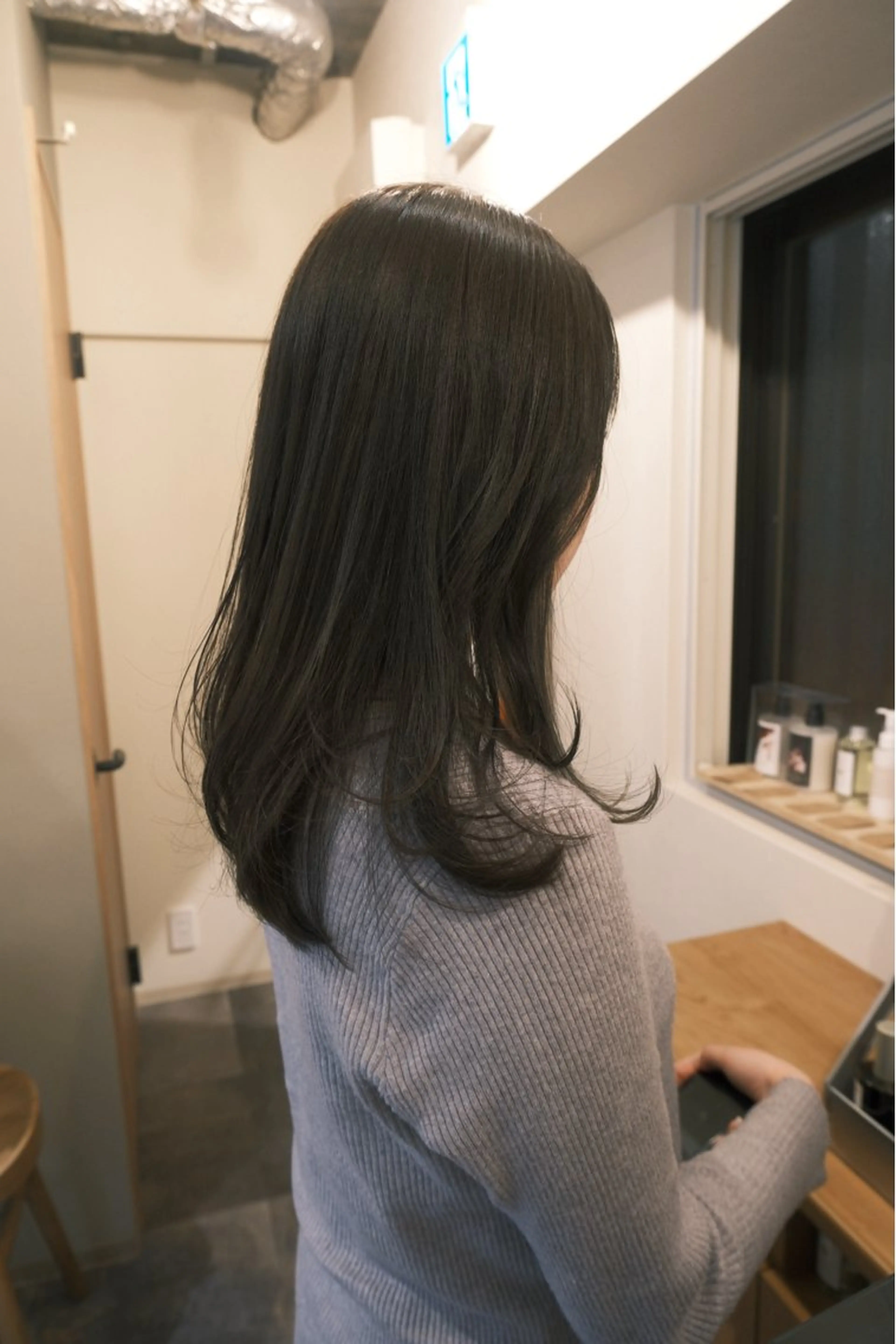 セミロング カット ヘアカラー トリートメント ヘアセット ハルカ/透け感カラー /顔周りレイヤーのヘアスタイル