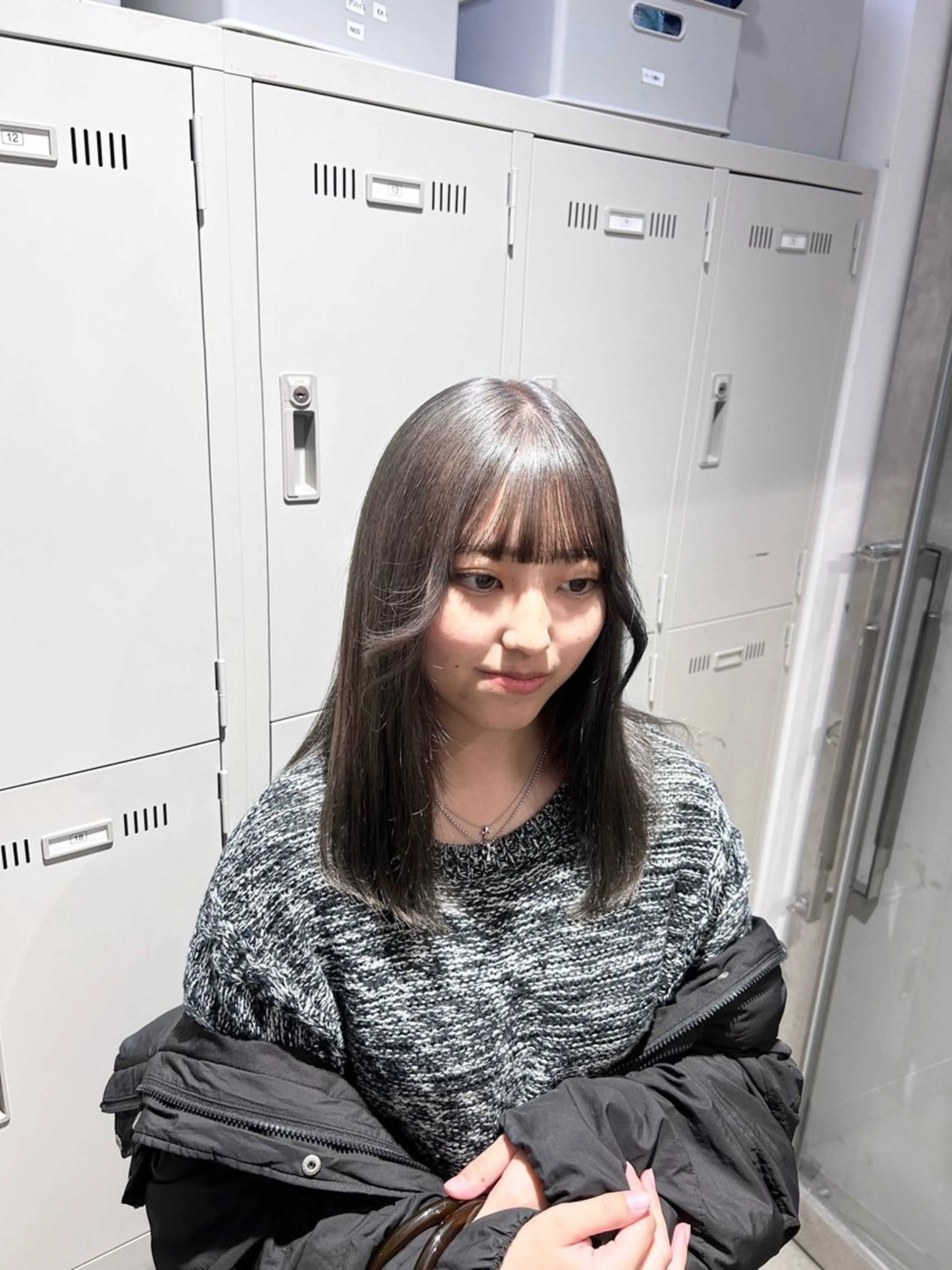 カラー ヘアカラー トリートメント 透明感ベージュ🤎 ナチュラルレイヤーのヘアスタイル