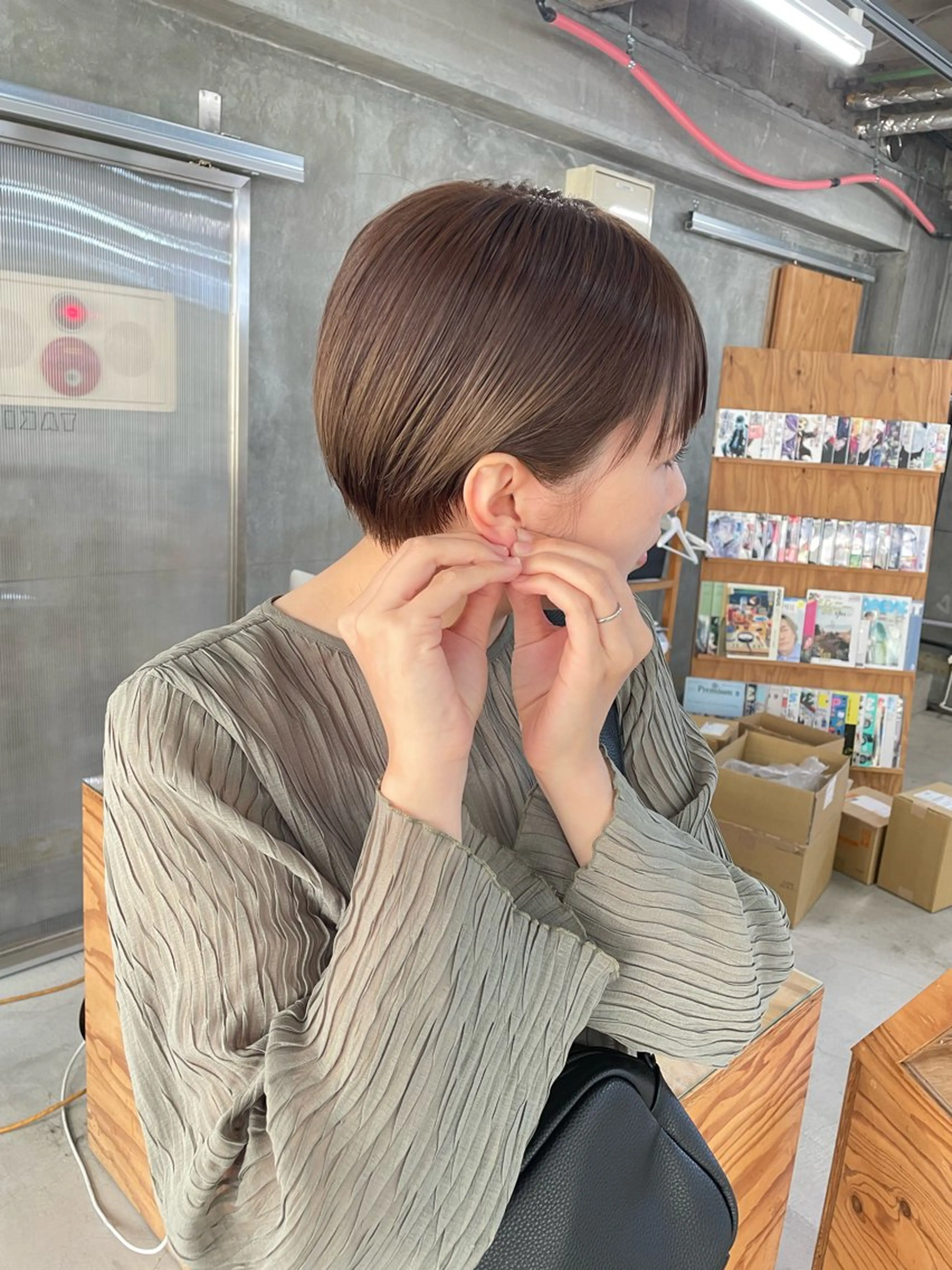 ショート カラー サトウ レンマのヘアスタイル