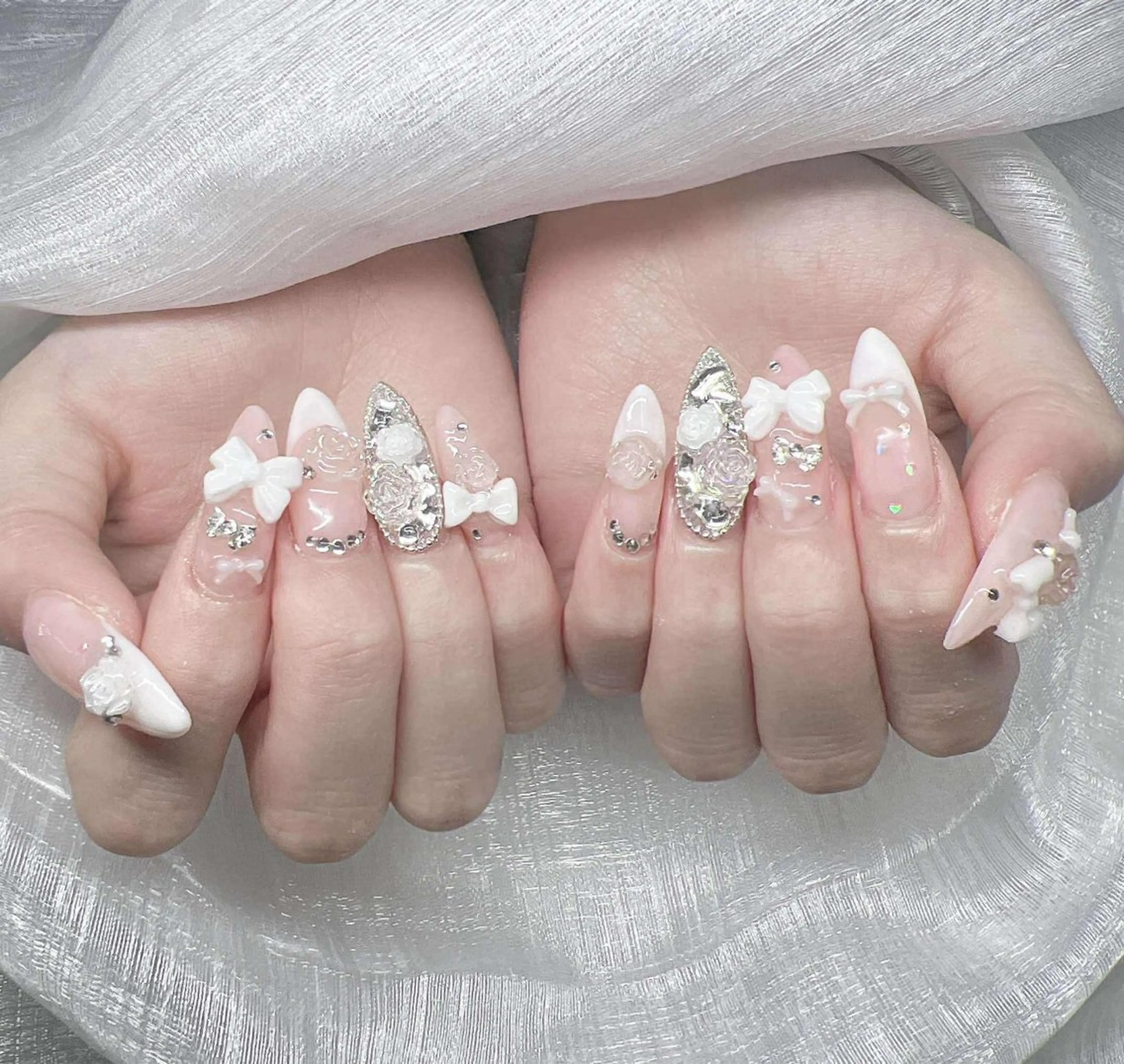 ネイル ハンドネイル Lee Nailsのネイルデザイン