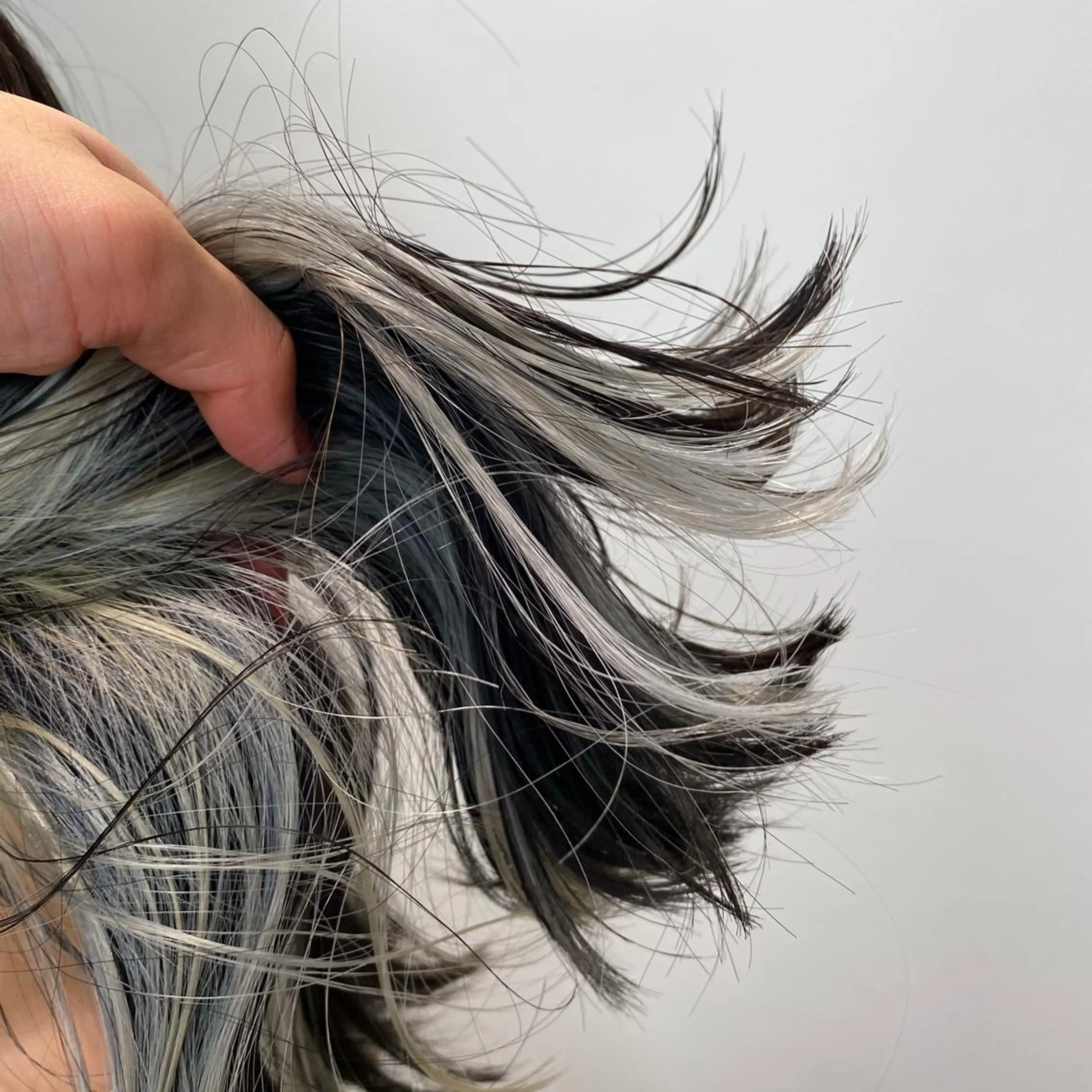 カラー インナーカラー ヘアカラー デザインカラーウルフ 宙也のヘアスタイル
