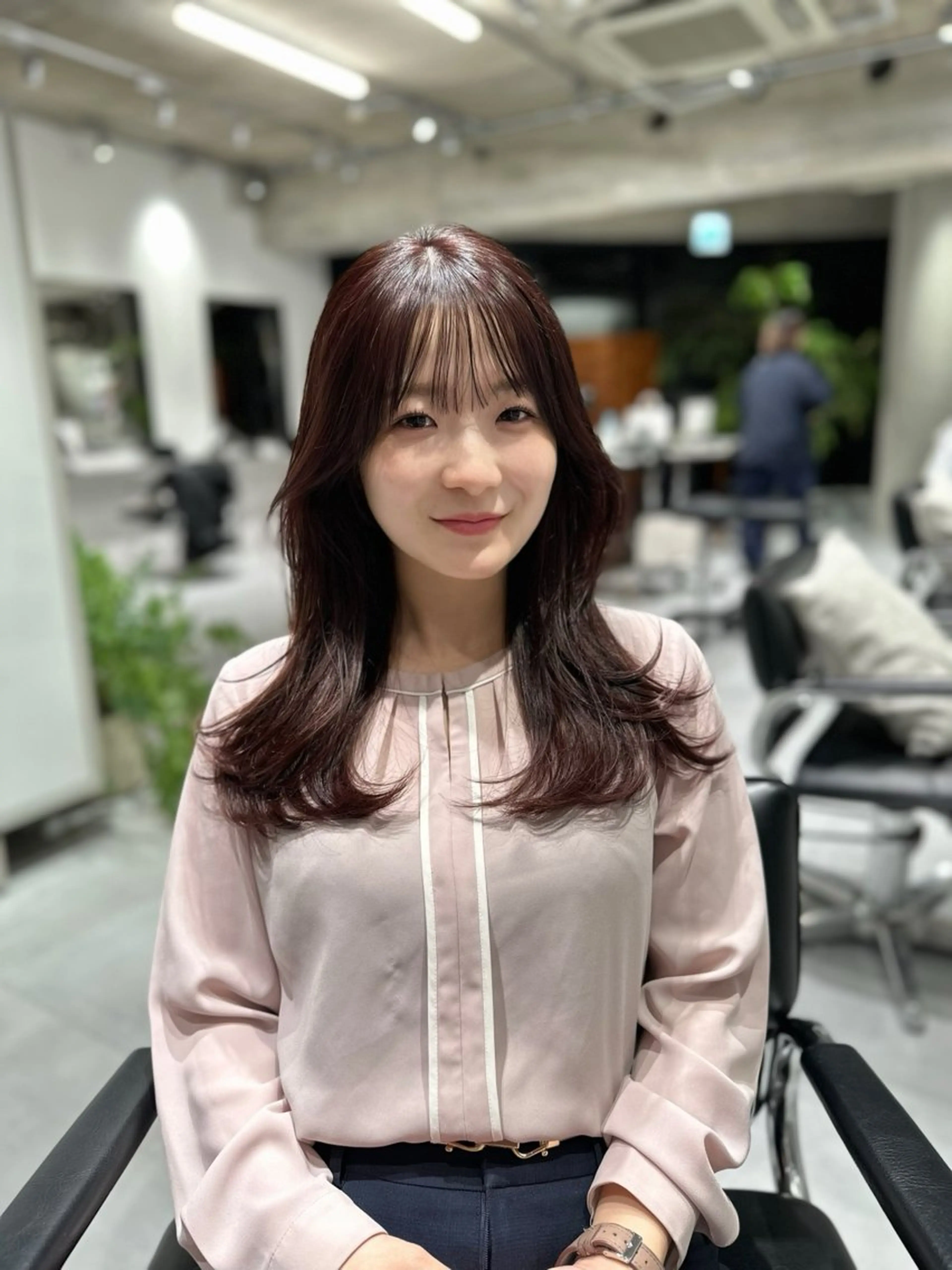 セミロング レイヤーカット 韓国ヘア/レイヤー Yan✂︎のヘアスタイル