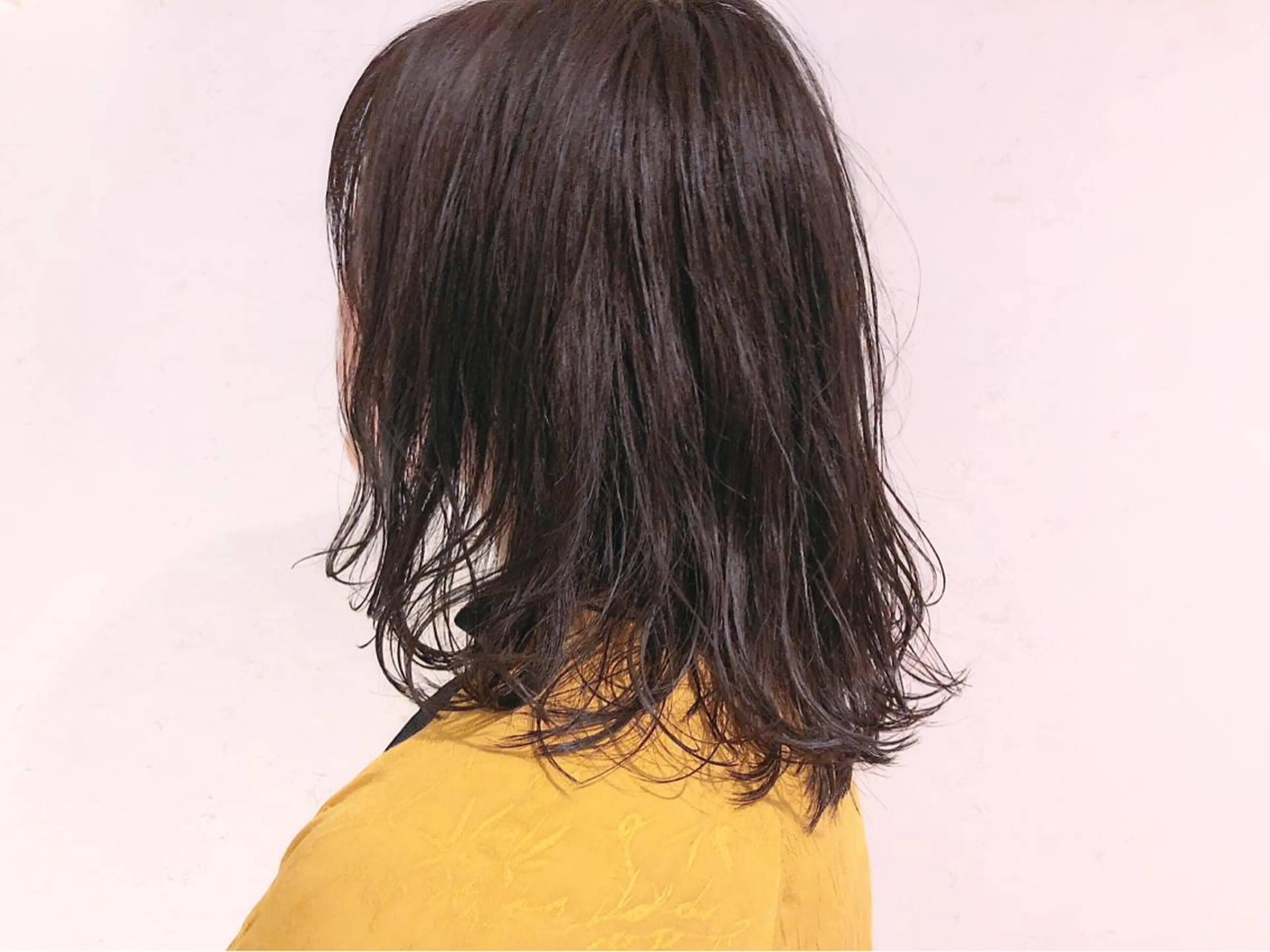 ミディアム カラー 伊藤 さやかのヘアスタイル