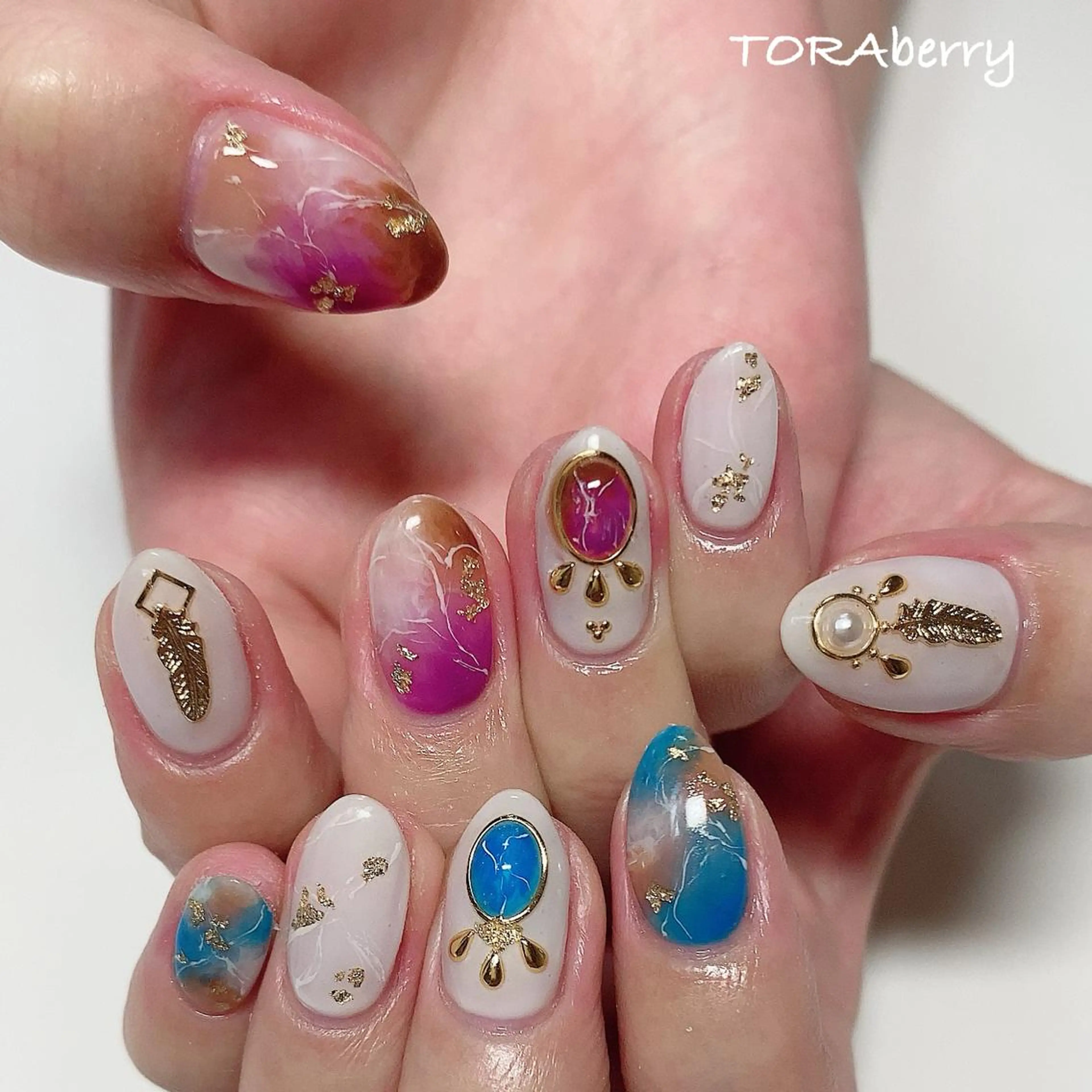 ネイル 夏ネイル ハンドネイル ネイリスト なつみのネイルデザイン