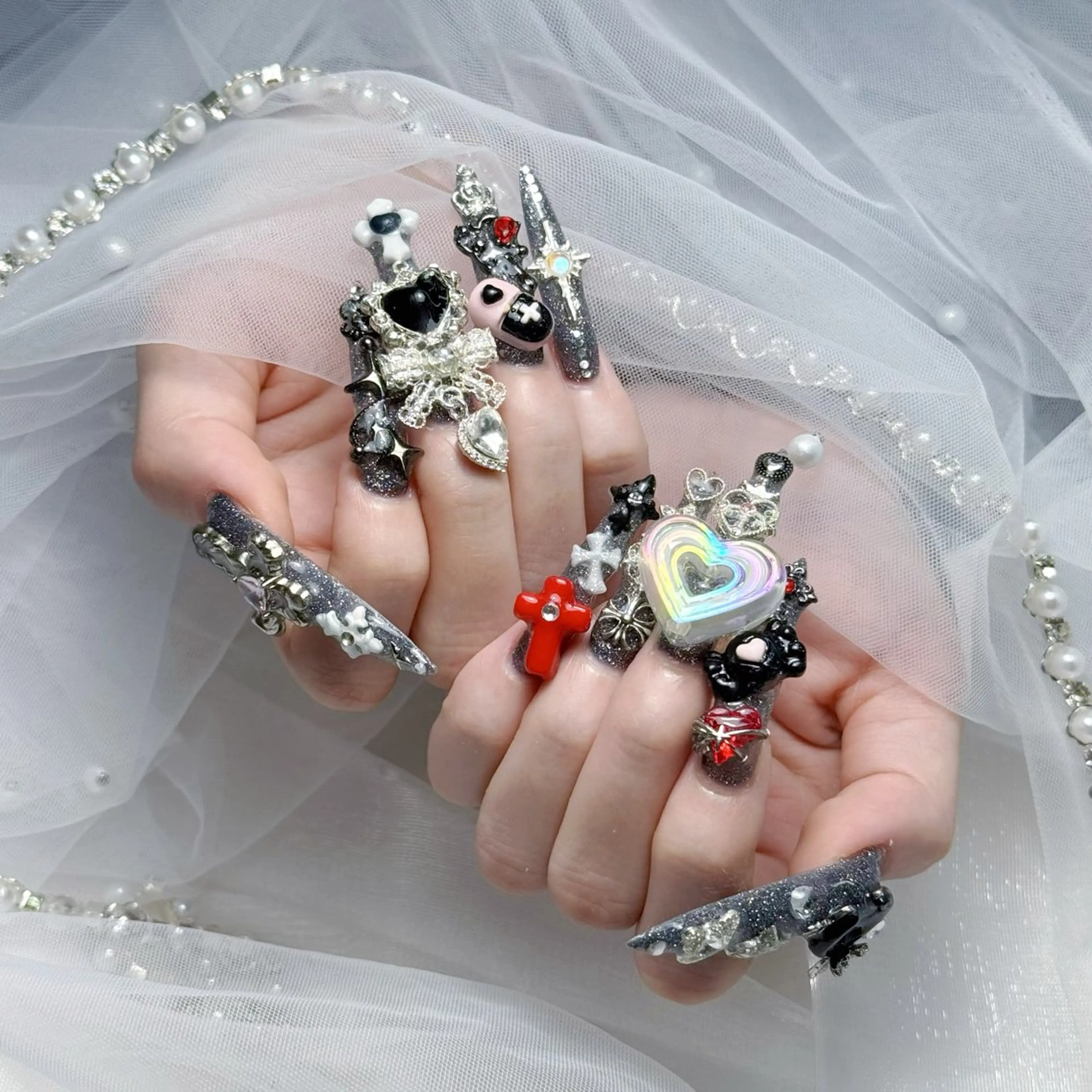 ネイル ハンドネイル いちご ちゃんのネイルデザイン