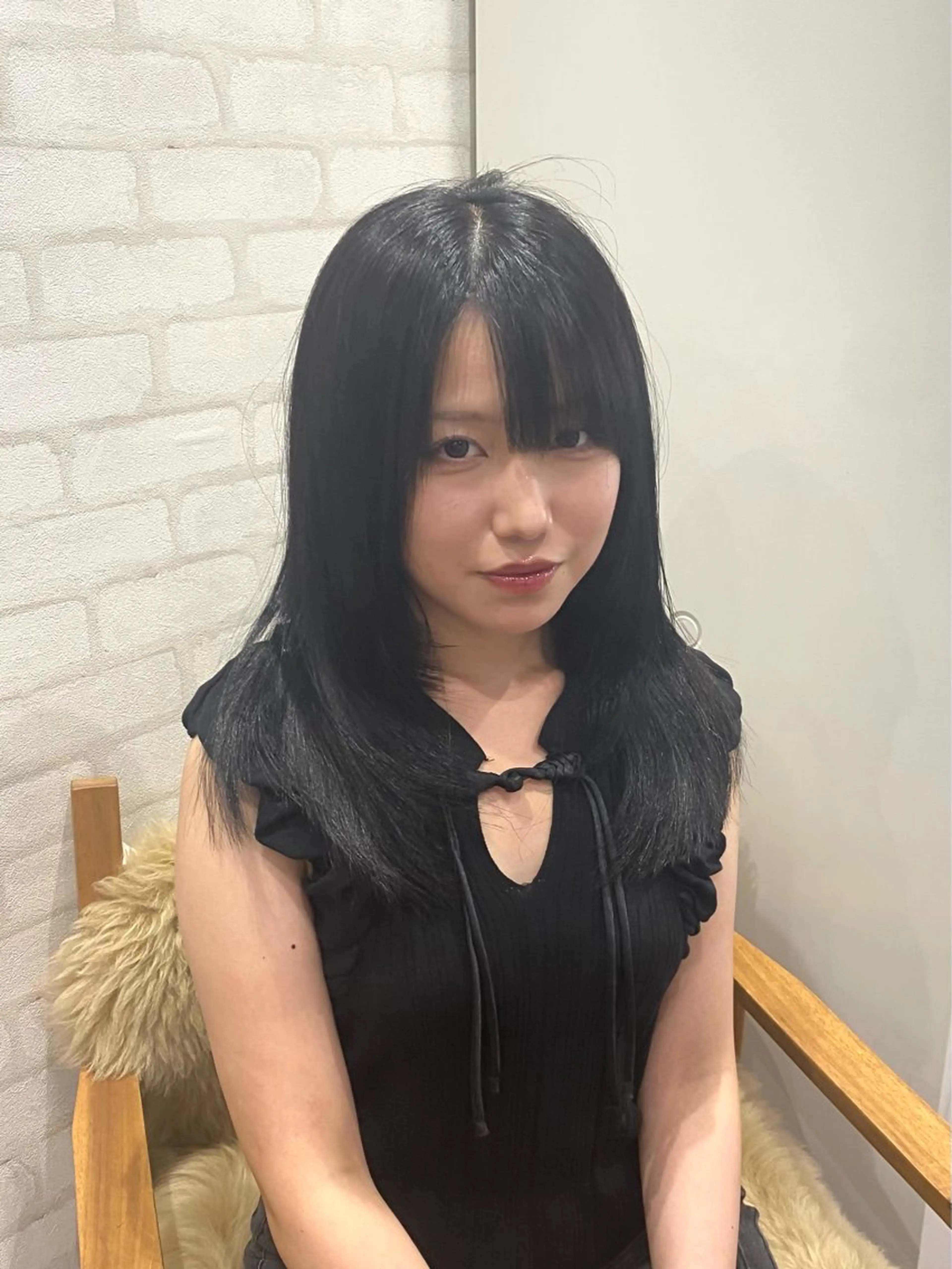 ロング カラー shiori/透明感 /顔周り/髪質改善のヘアスタイル