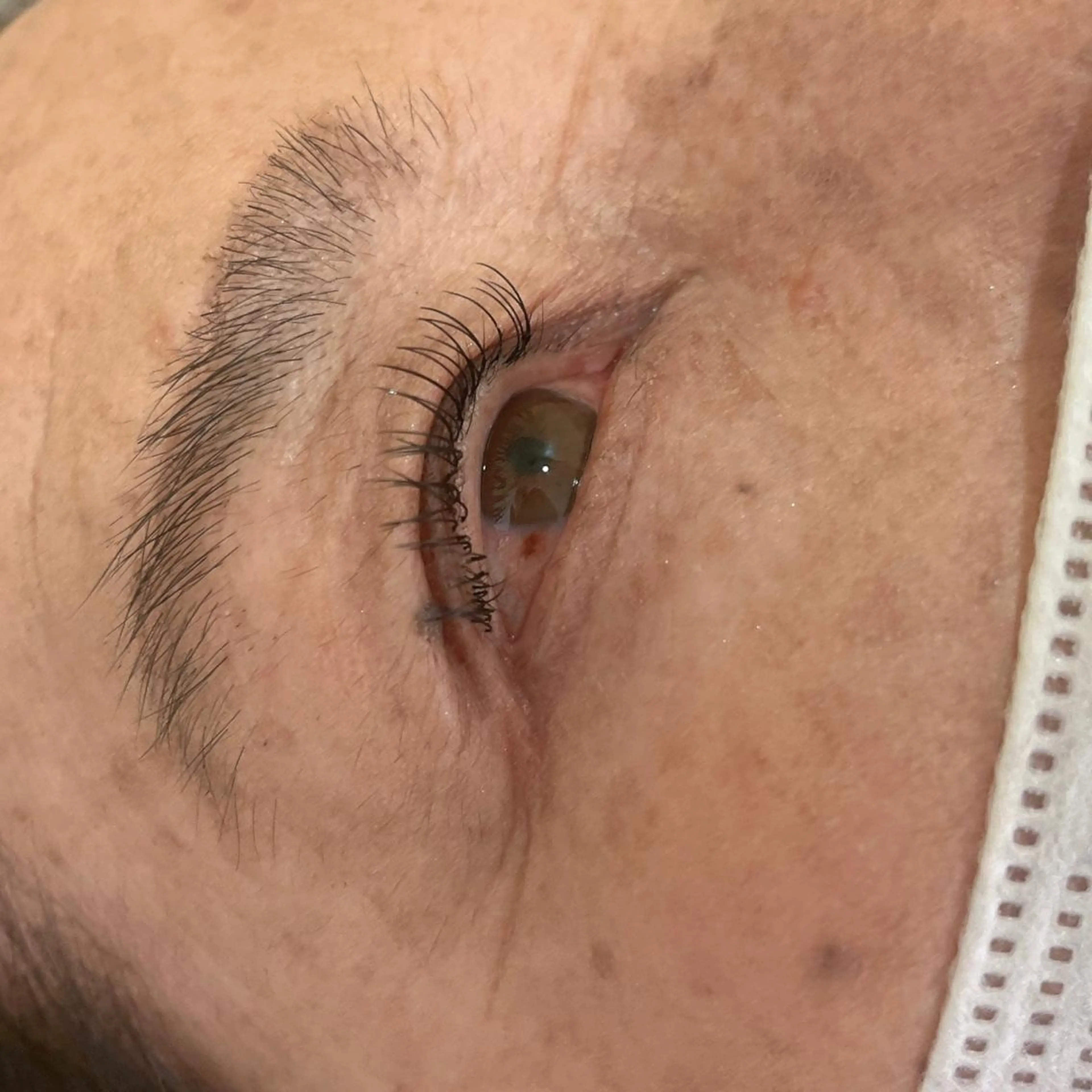 マツエク・マツパ 福本 聖海のヘアスタイル