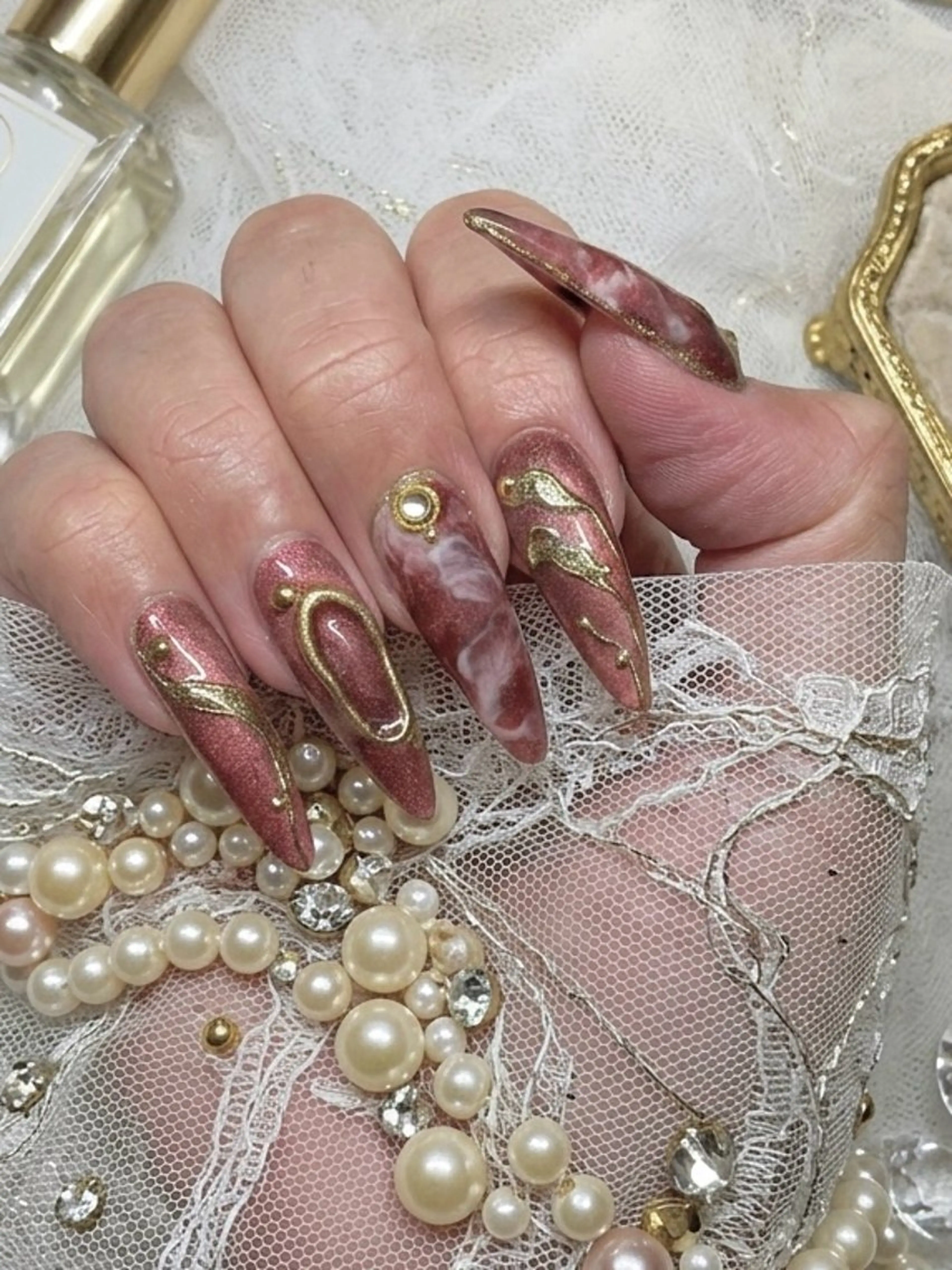 ネイル キラキラネイル ロングネイル マグネットネイル ニュアンスネイル ピンク ハンドネイル TUNEHA堂 (チュネハドウ)のネイルデザイン