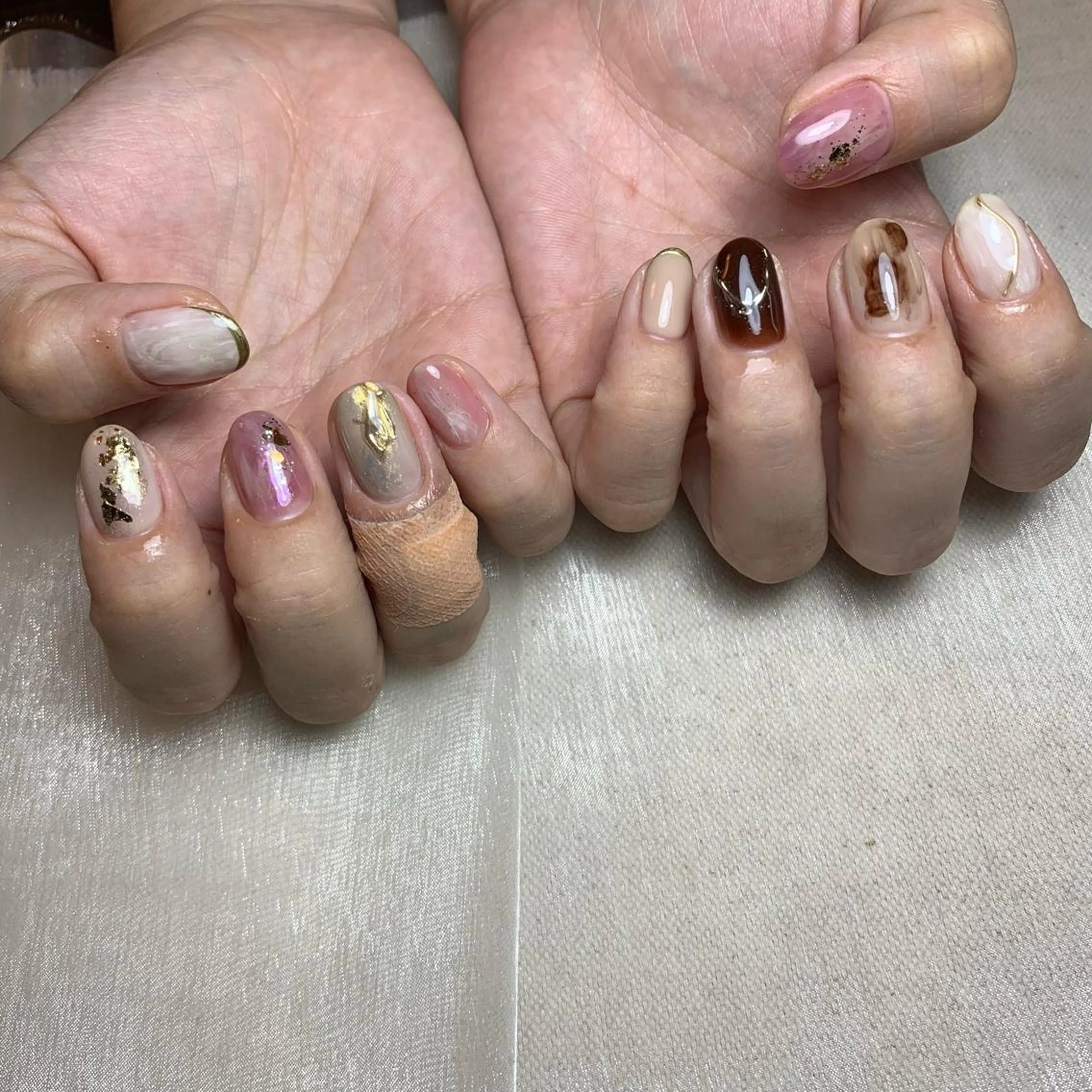 ネイル ハンドネイル 里見 麗のネイルデザイン