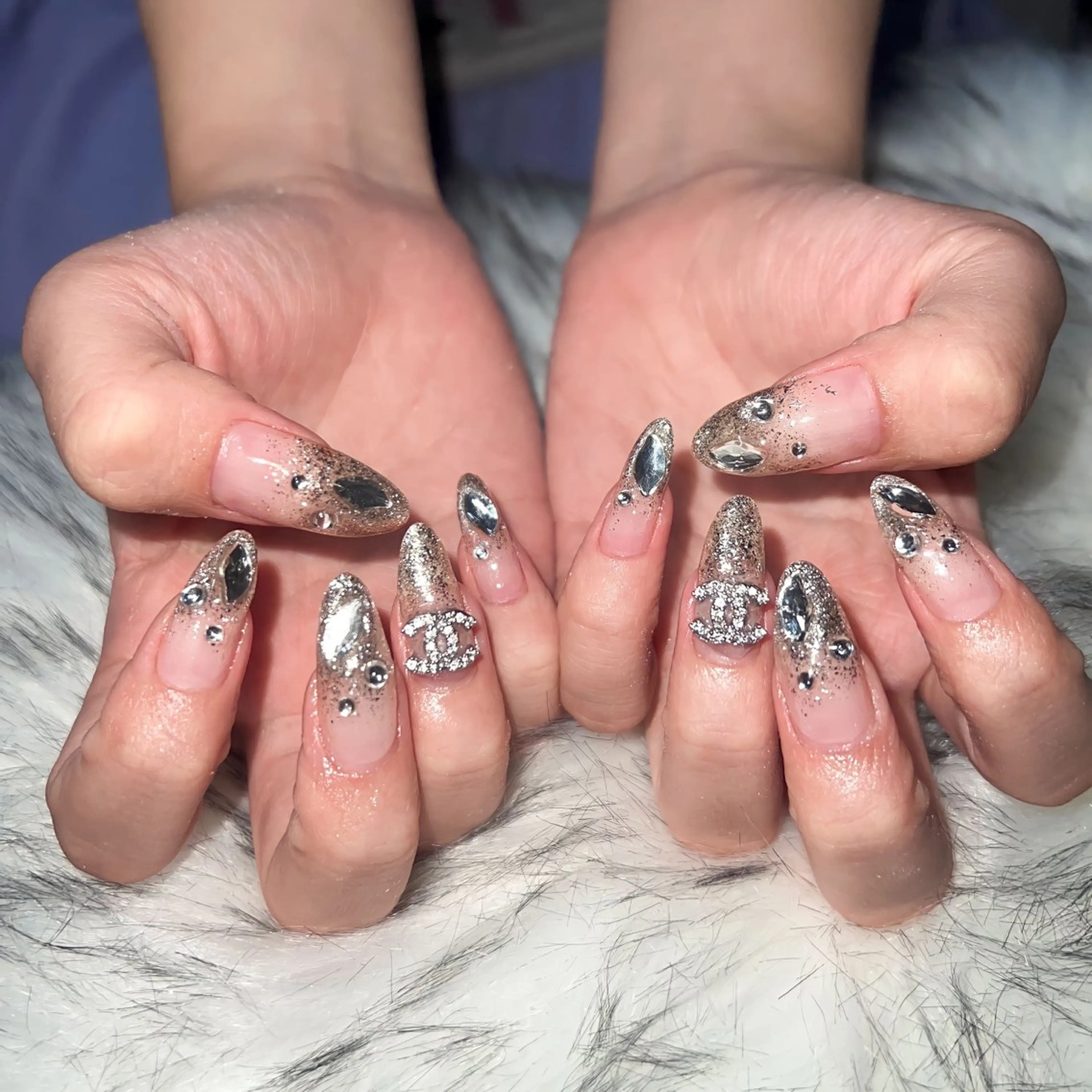 ロング ハンドネイル mao .のネイルデザイン