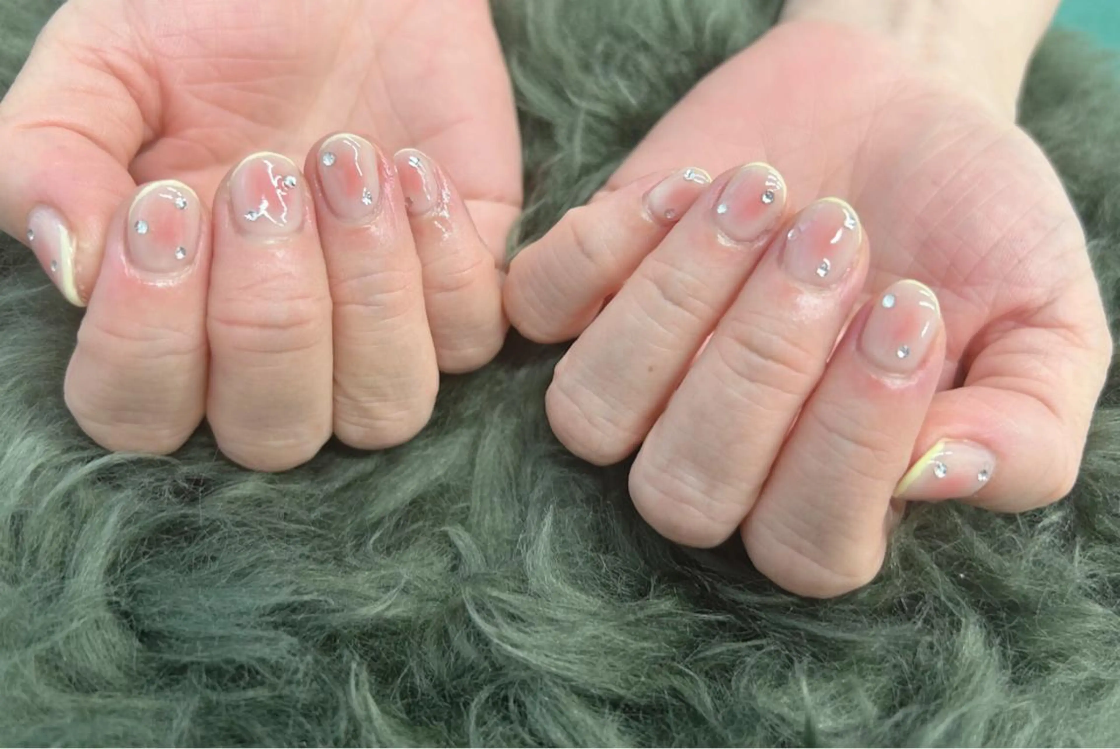 ネイル チークネイル フレンチネイル ジェルネイル ストーンネイル ハンドネイル Nail Salon agré所属・agré ネイルサロン アグレのネイルデザイン