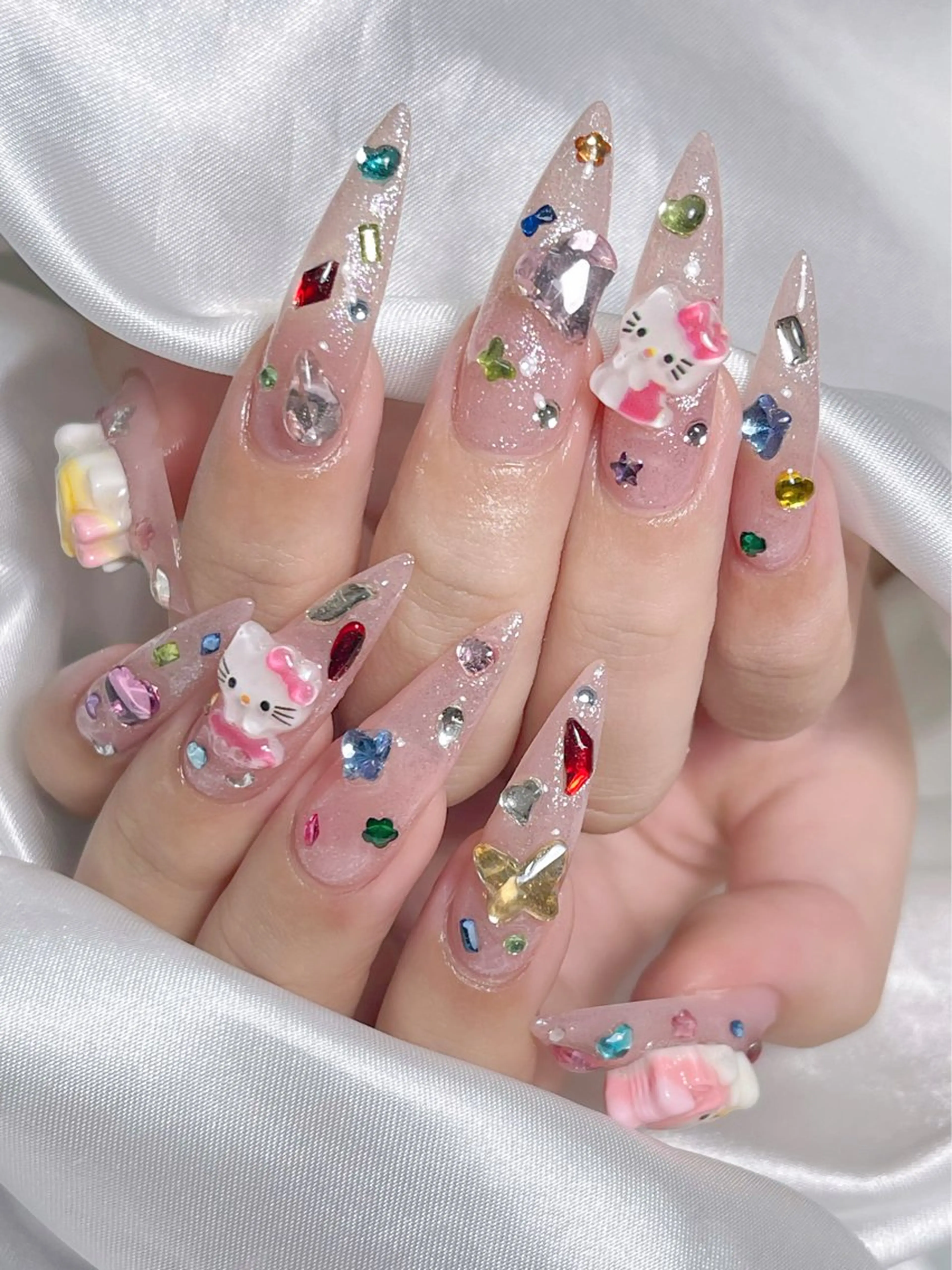 ネイル LEELA NAIL STUDIOのネイルデザイン